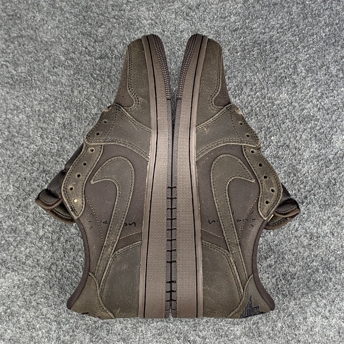 Travis Scott x Air Jordan 1 Retro Low OG SP 'Velvet Brown'
