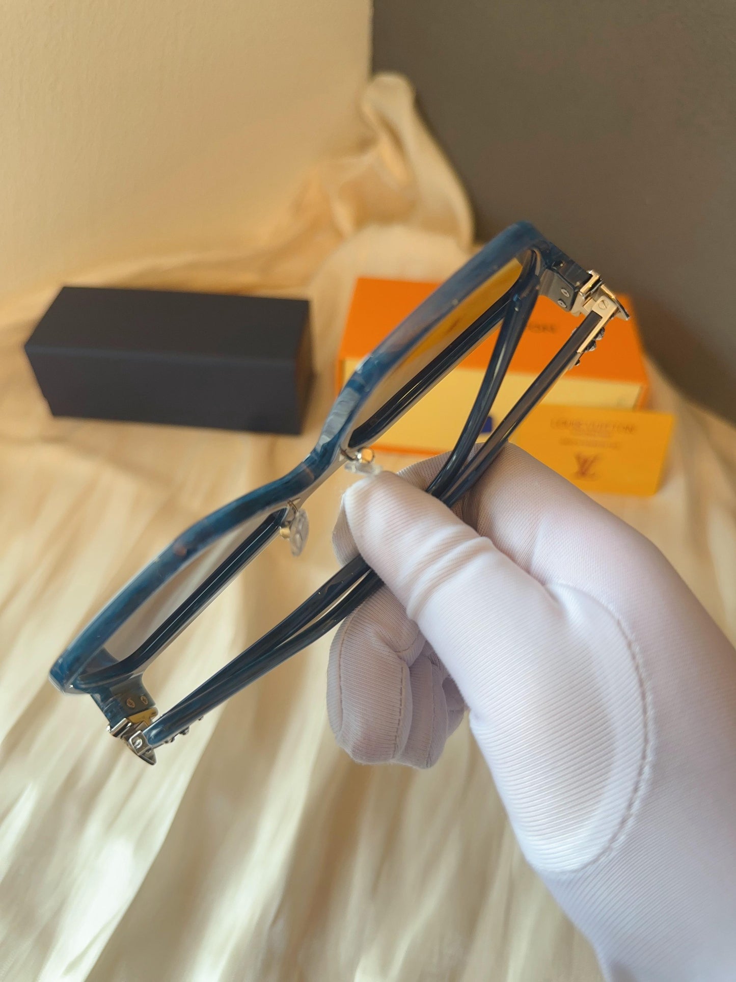 Louis Vuitton Z2179E Pont Neuf Blue Marble Sunglasses