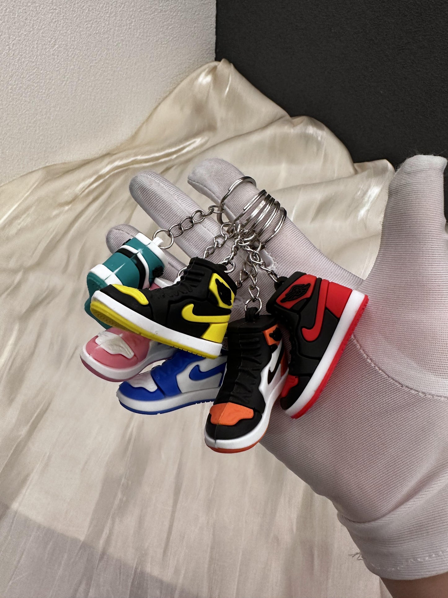Mini Air Jordan 1 keychain - collectible