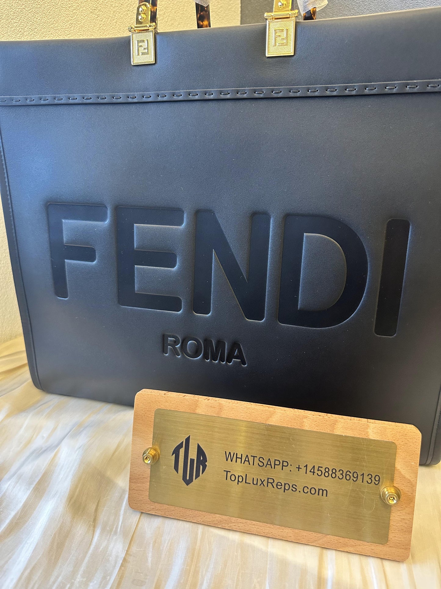 Fendi sunshine large black leather shopper with strap