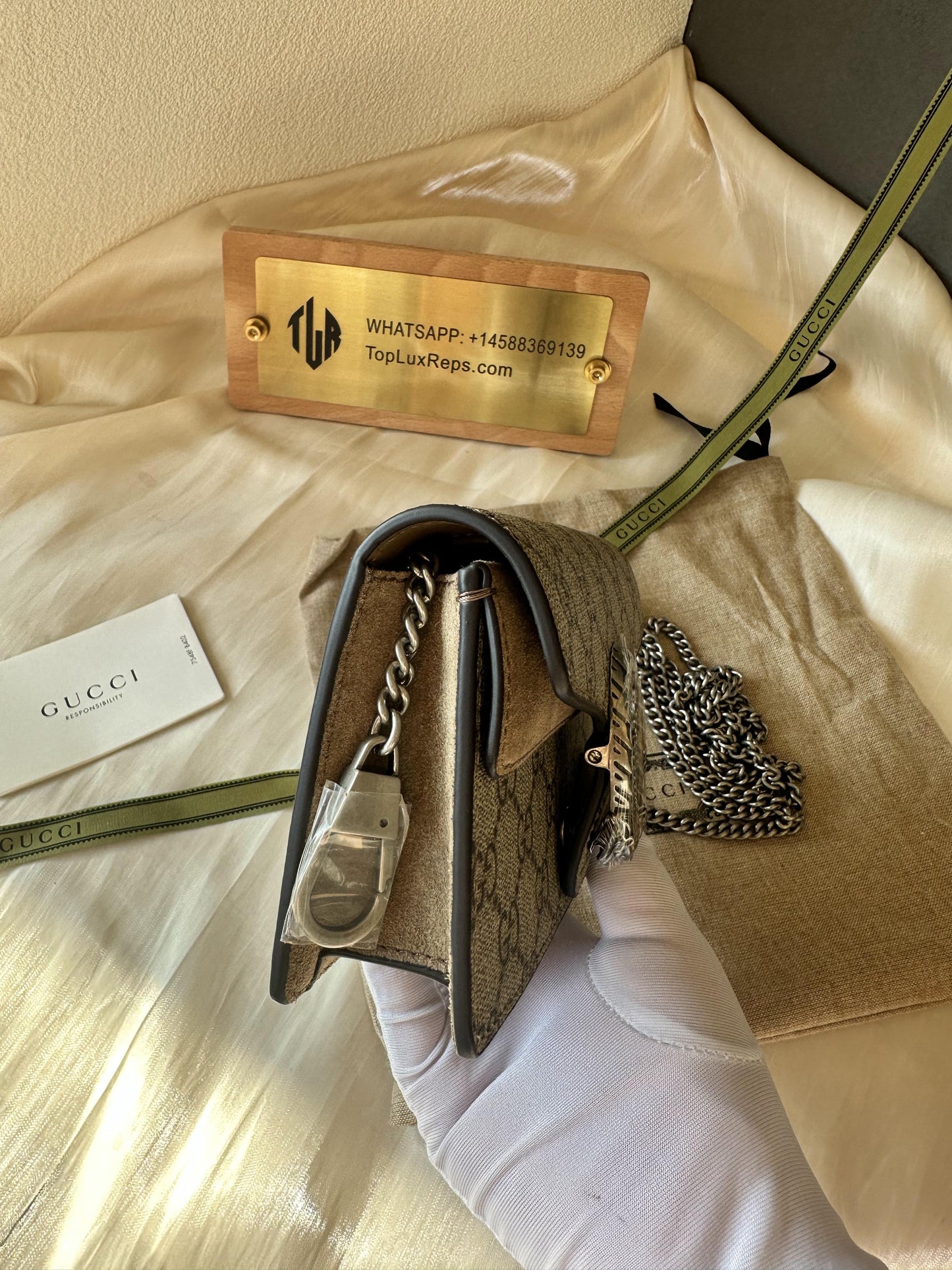 Gucci GG Supreme Dionysus Mini Shoulder Bag with Tiger Head Clasp