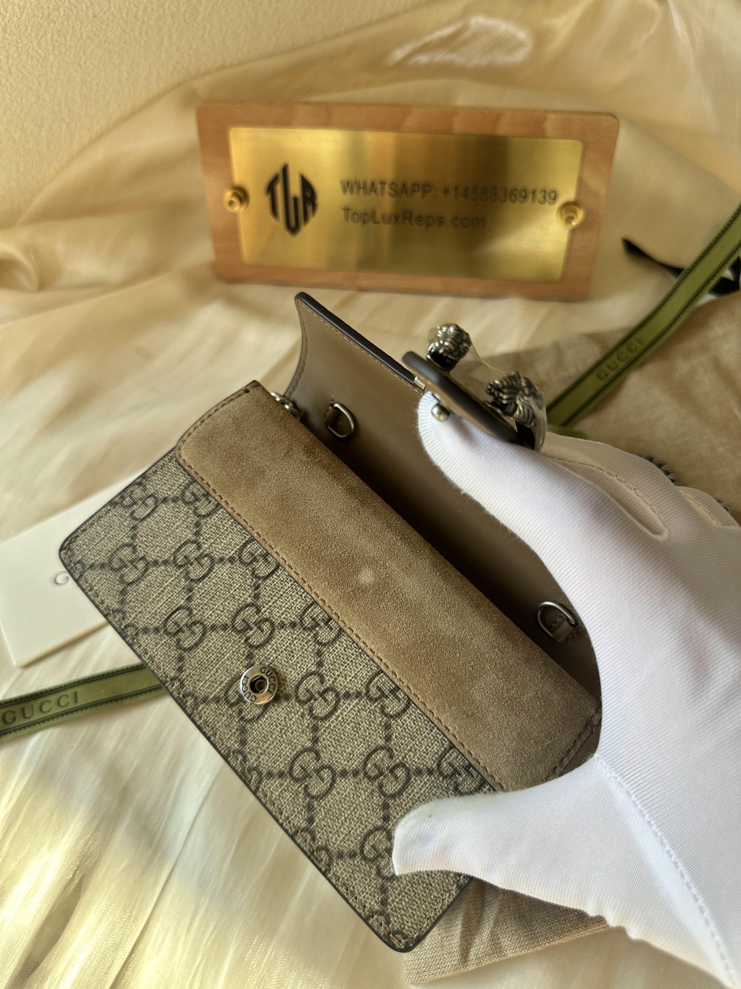 Gucci GG Supreme Dionysus Mini Shoulder Bag with Tiger Head Clasp