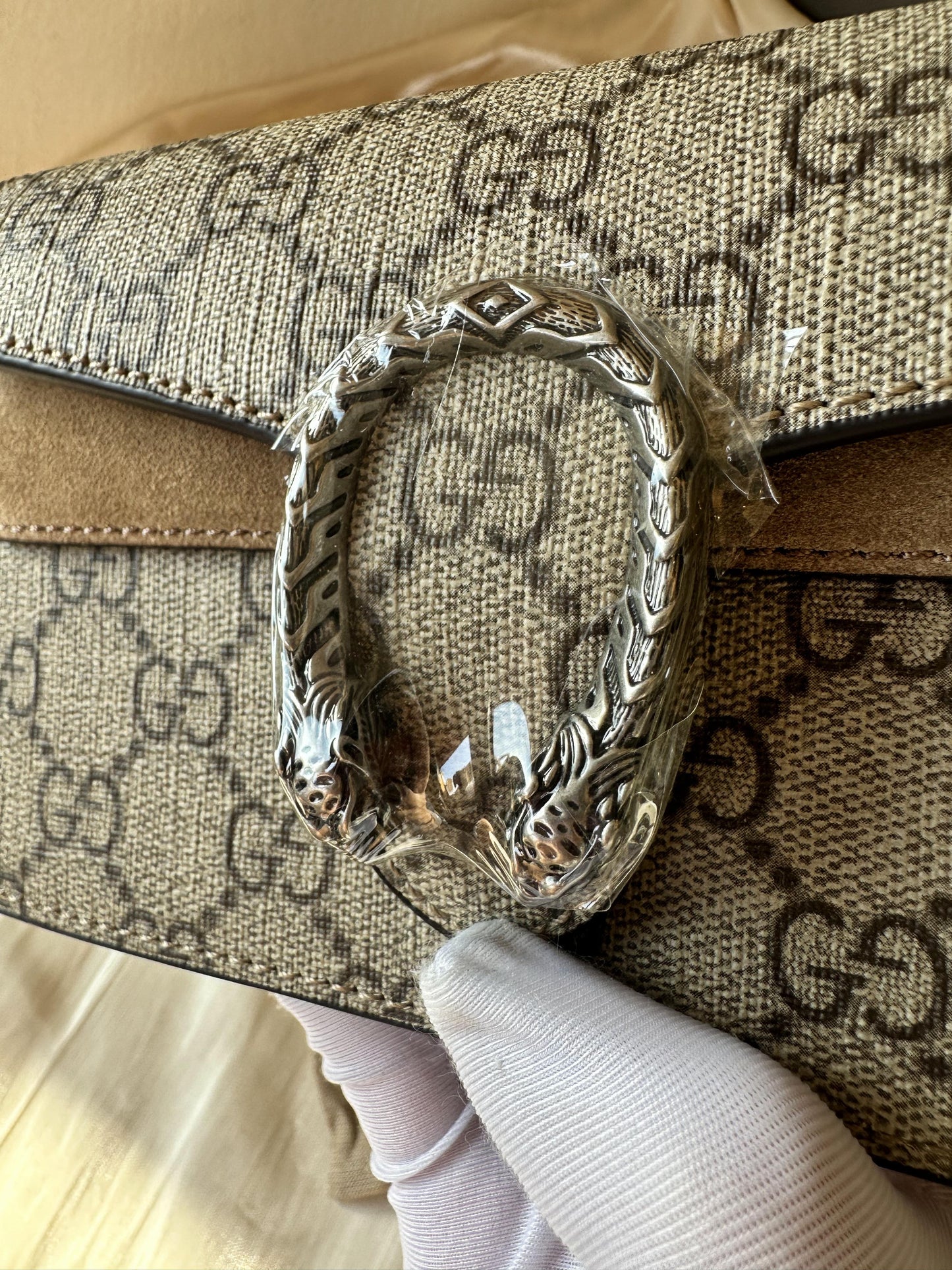 Gucci GG Supreme Dionysus Mini Shoulder Bag with Tiger Head Clasp