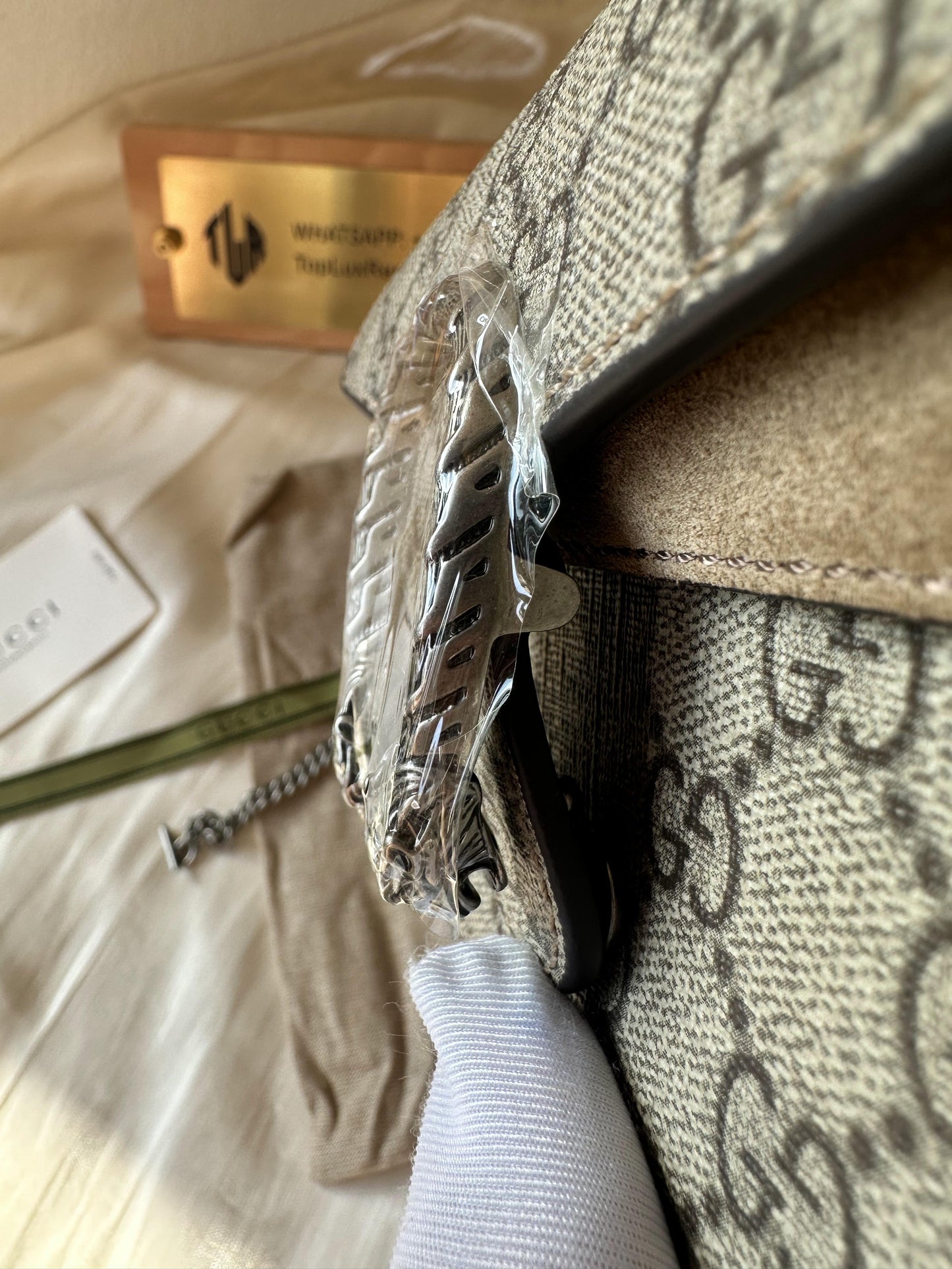 Gucci GG Supreme Dionysus Mini Shoulder Bag with Tiger Head Clasp