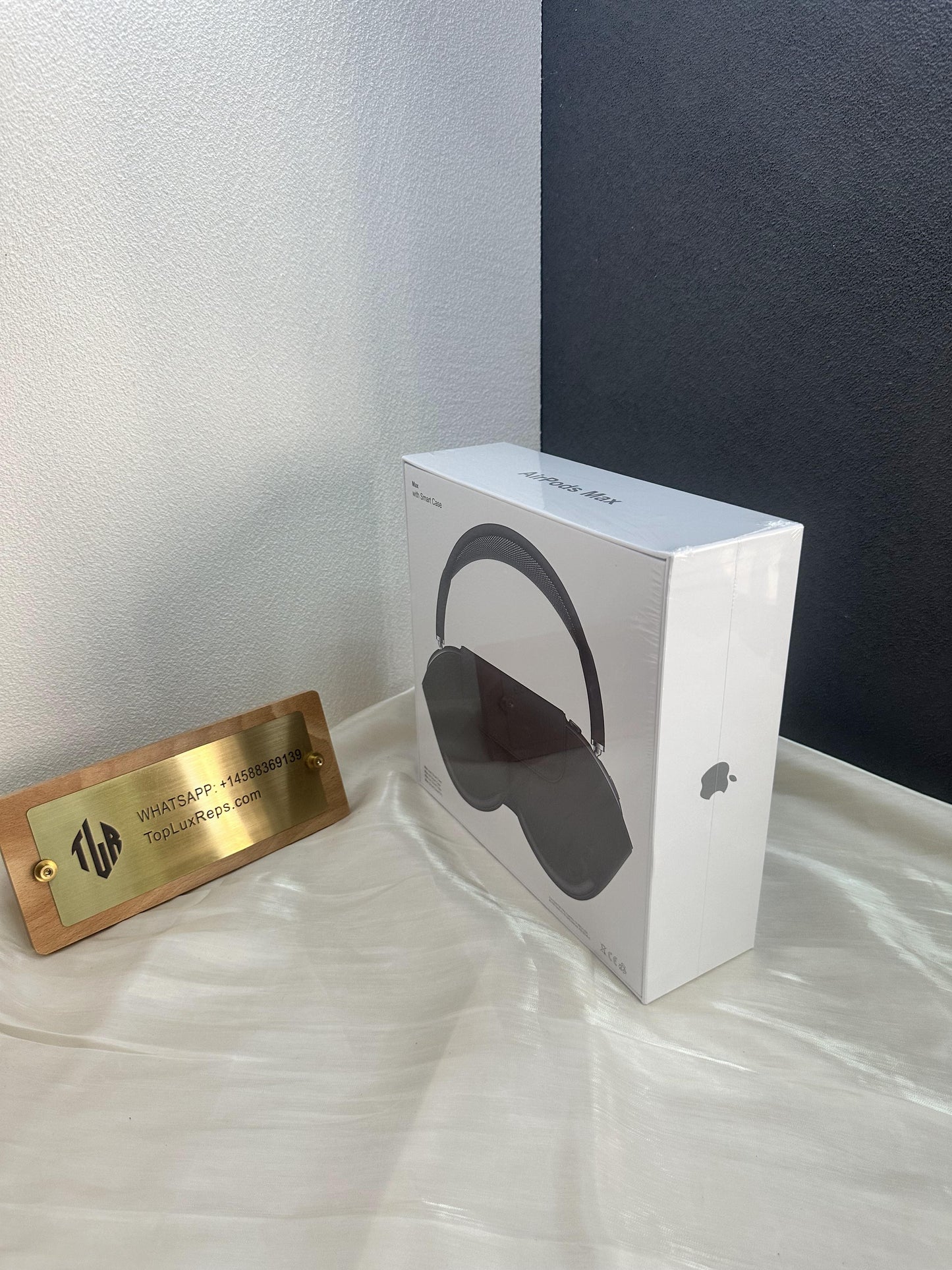 Apple AirPods Max over-ear headphones - space gray