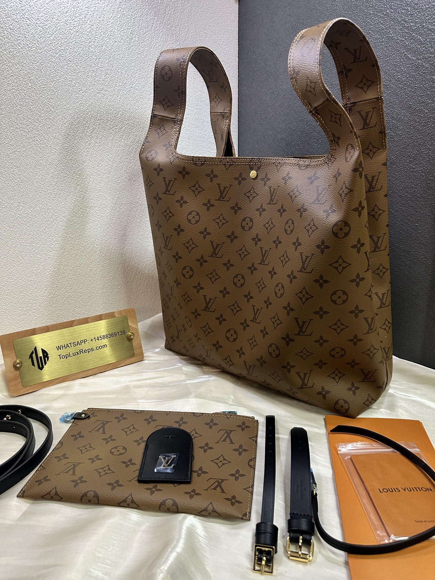 Louis Vuitton atlantis GM in reverse monogram
