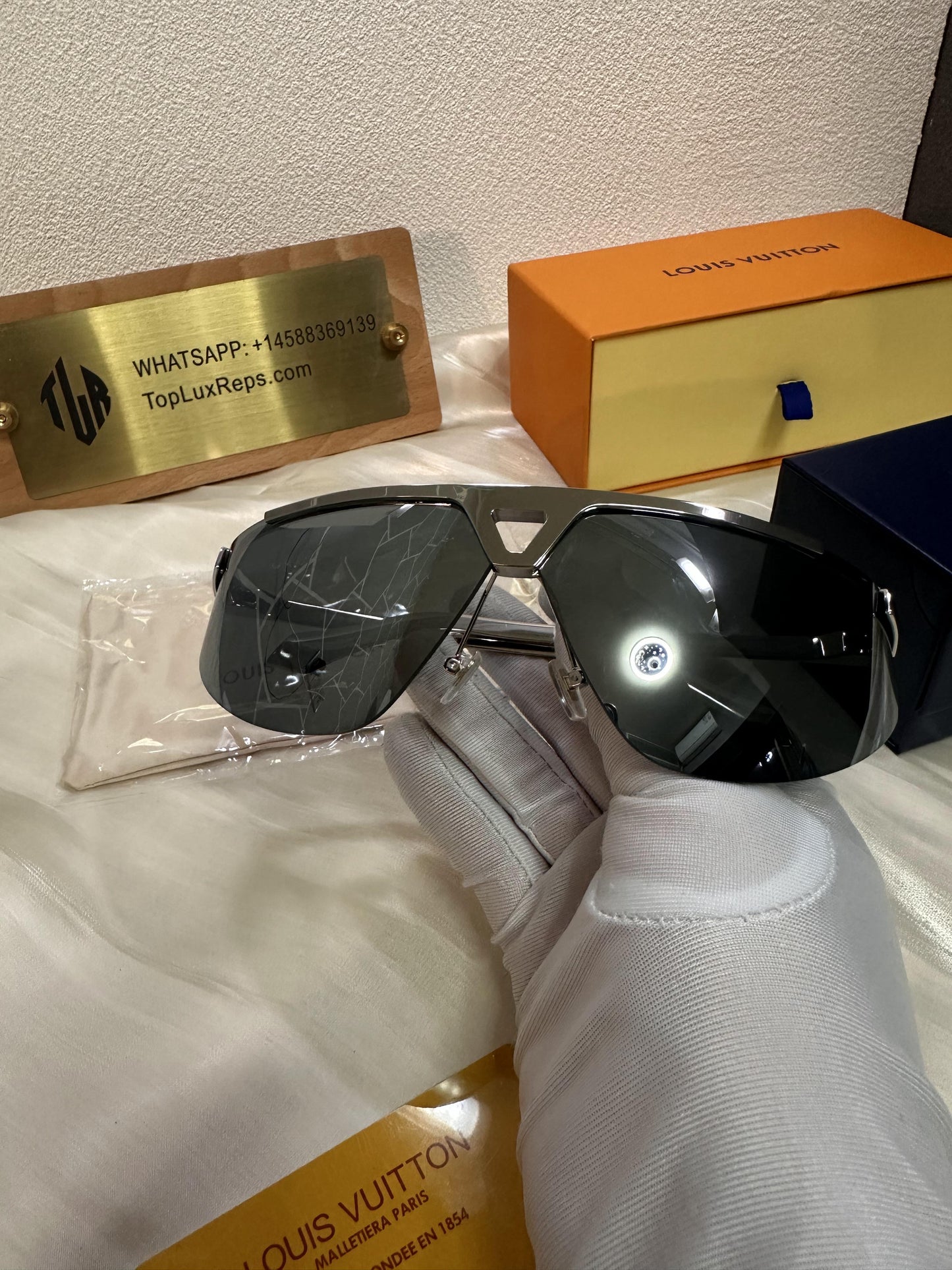 Louis Vuitton 1.1 Millionaire sunglasses - monogram metal mrame