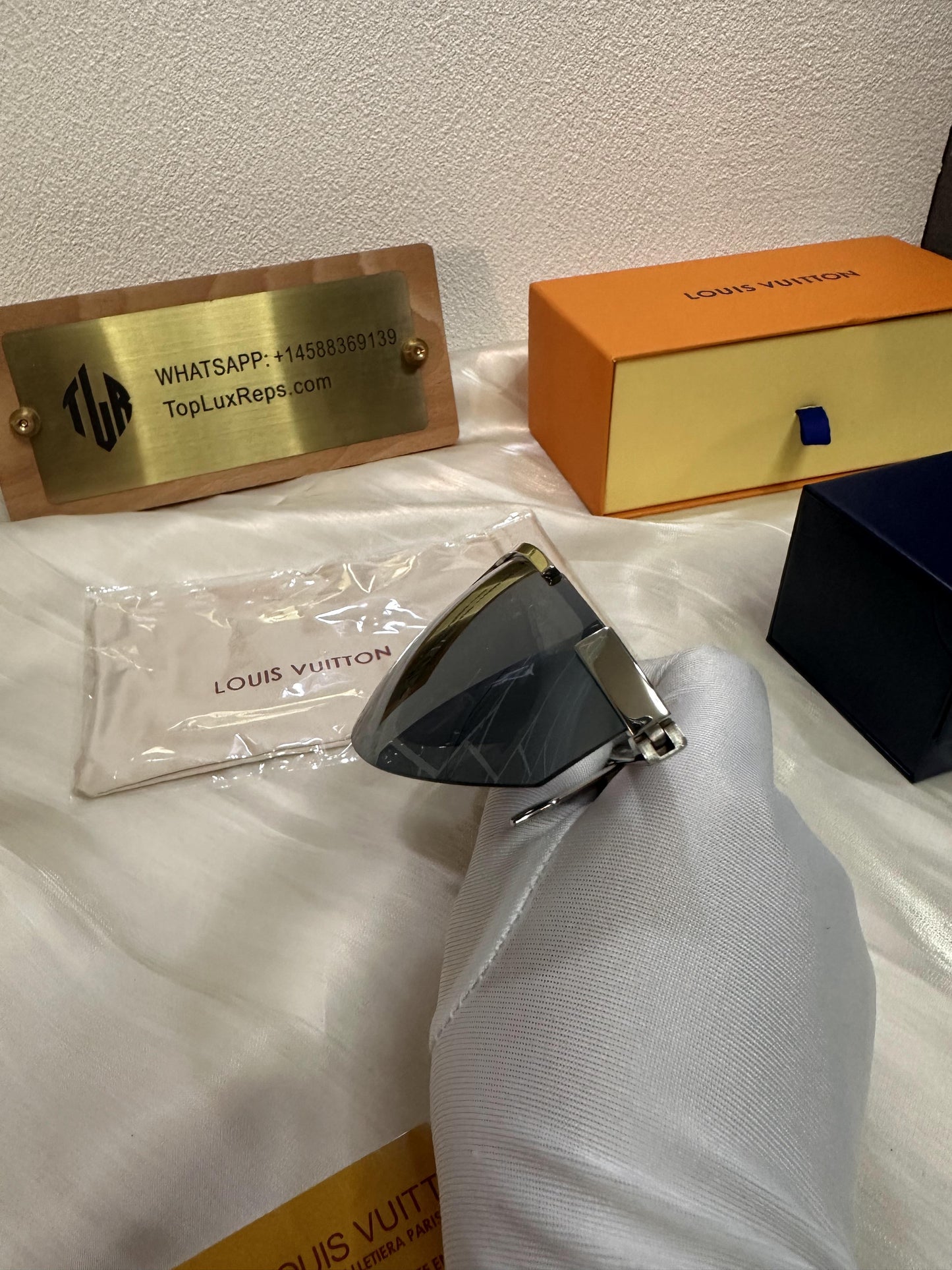 Louis Vuitton 1.1 Millionaire sunglasses - monogram metal mrame