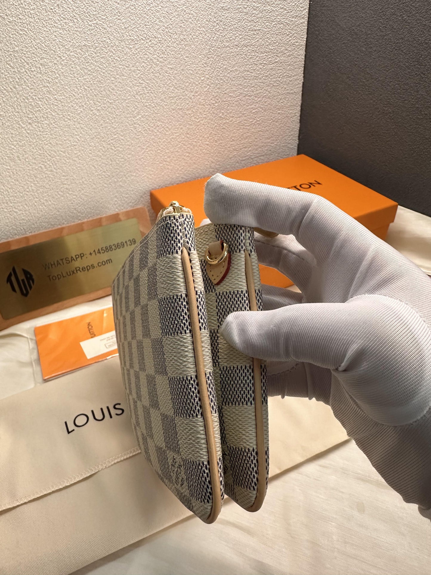 Louis Vuitton damier azur zippy organizer wallet