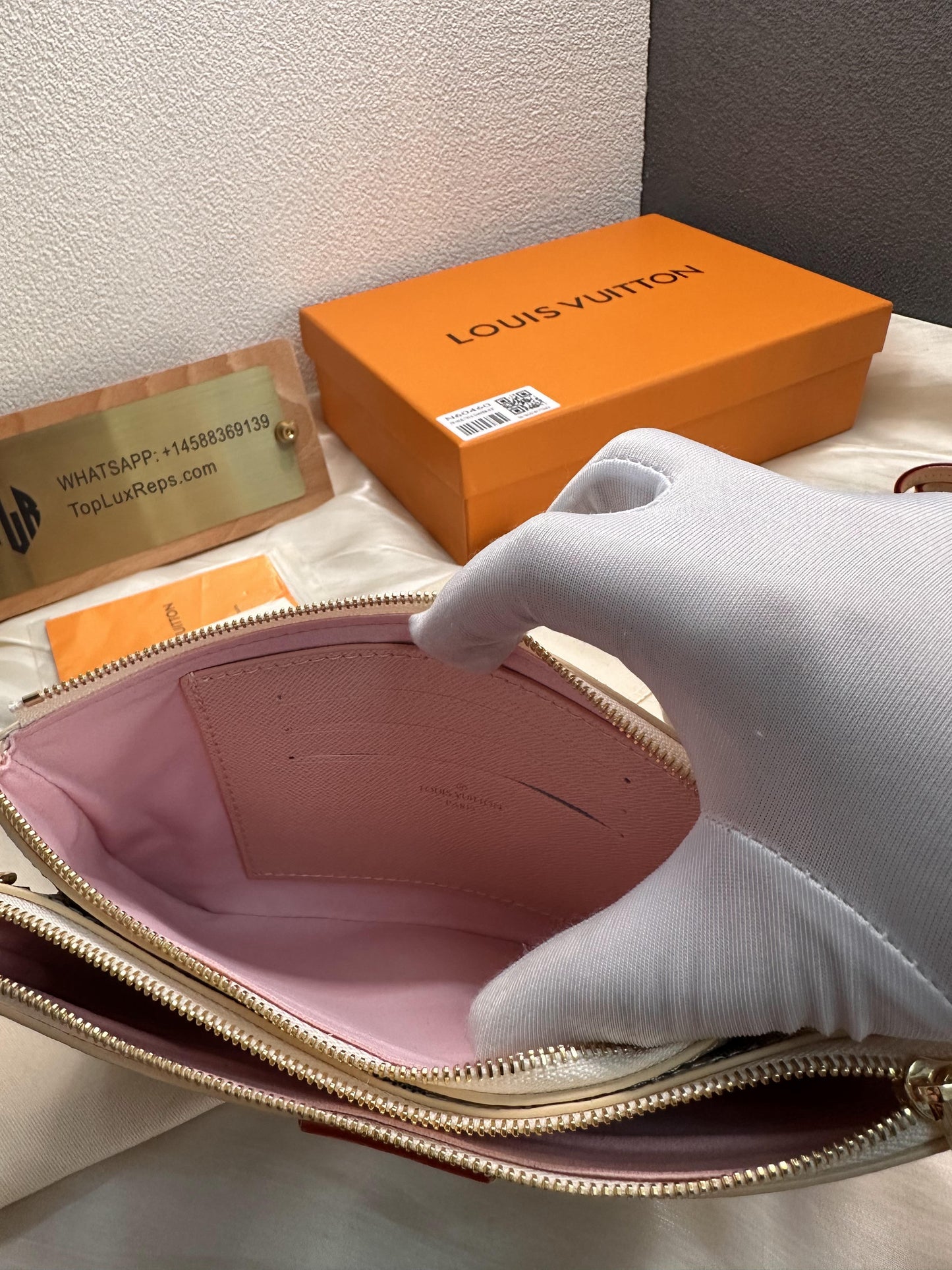 Louis Vuitton damier azur zippy organizer wallet