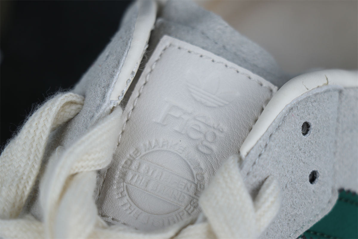 Ronnie Fieg x Clarks x 8th Street Samba 'Chalk White'