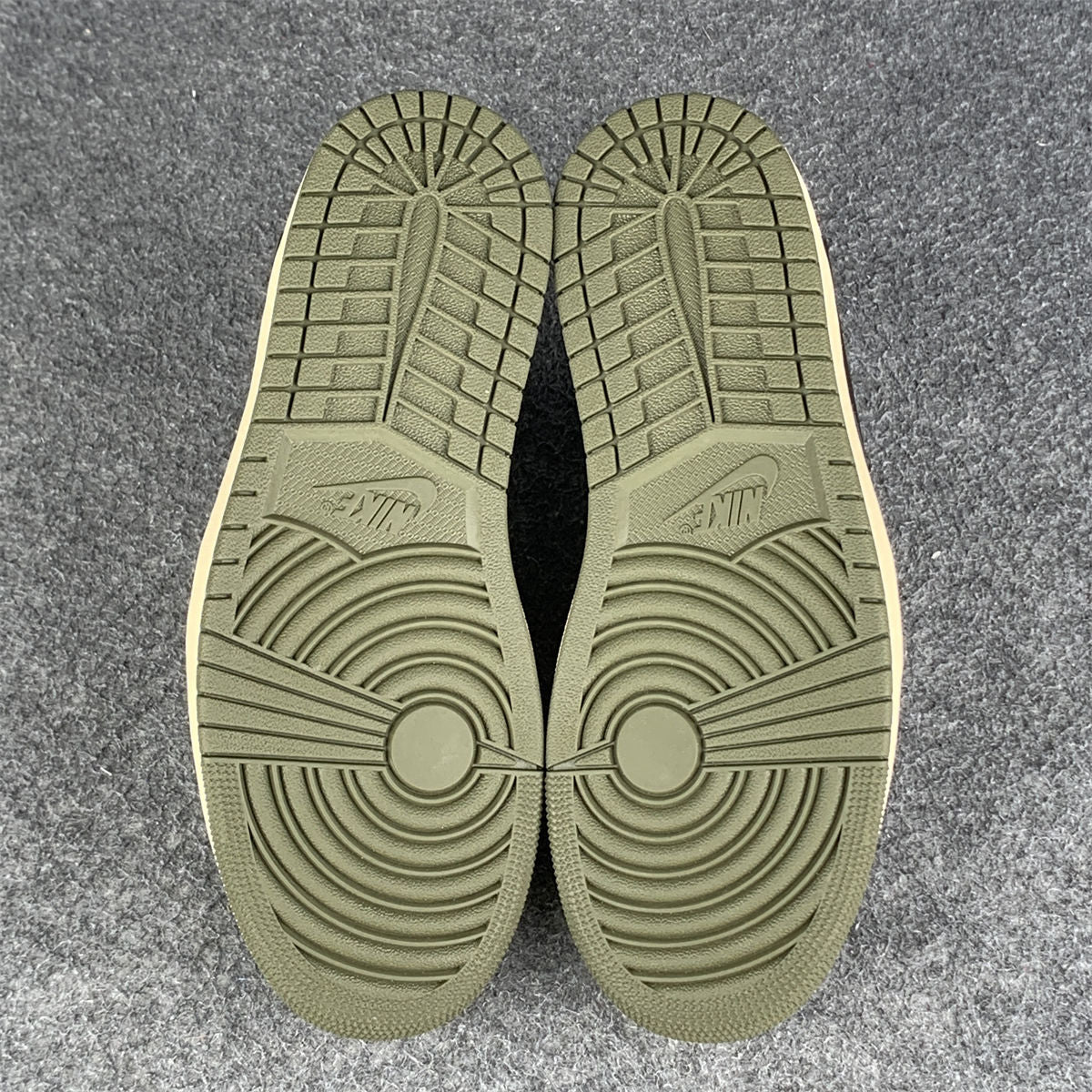 Travis Scott x Air Jordan 1 Retro Low OG SP 'Reverse Olive / Medium Olive'