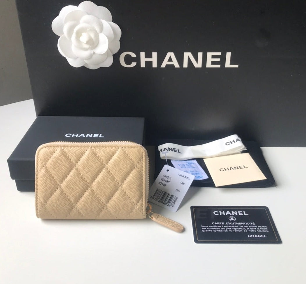 Chanel mini wallet