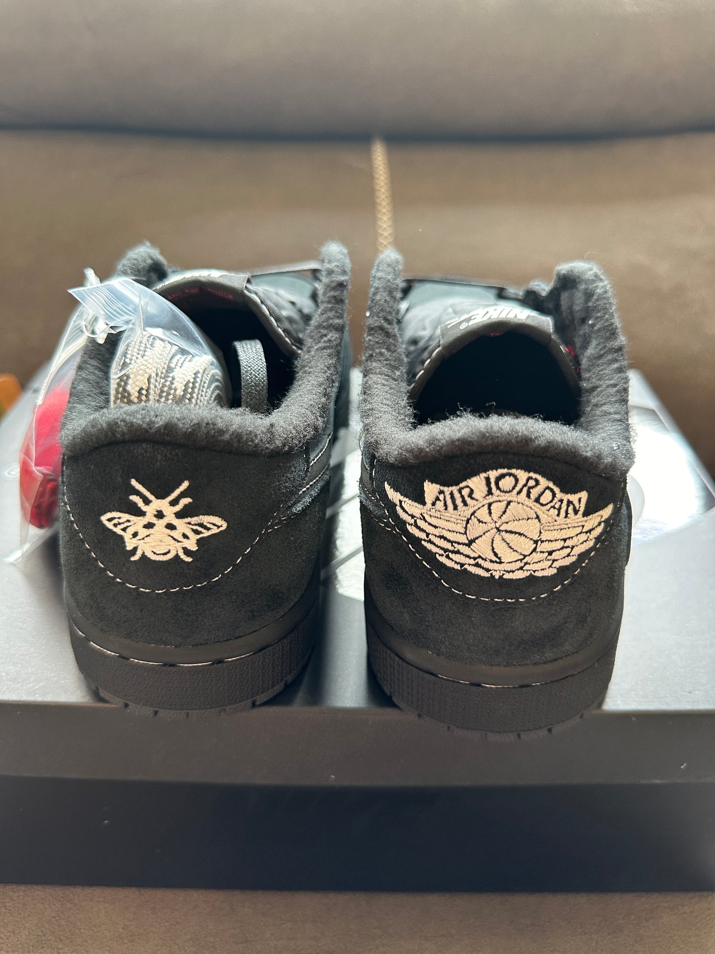 AIR JORDAN 1 x TRAVIS SCOTT BLACK PHANTOM-