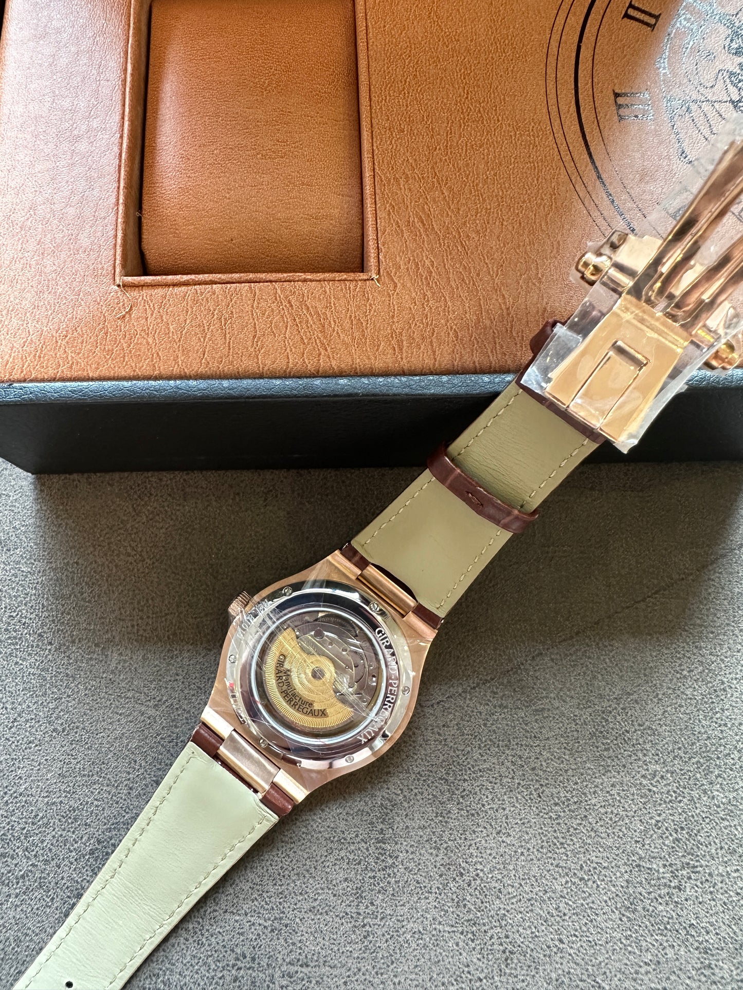 Girard-Perregaux Laureato Automatic 18K Rose Gold Blue Dial Brown Leather Strap Men’s Watch