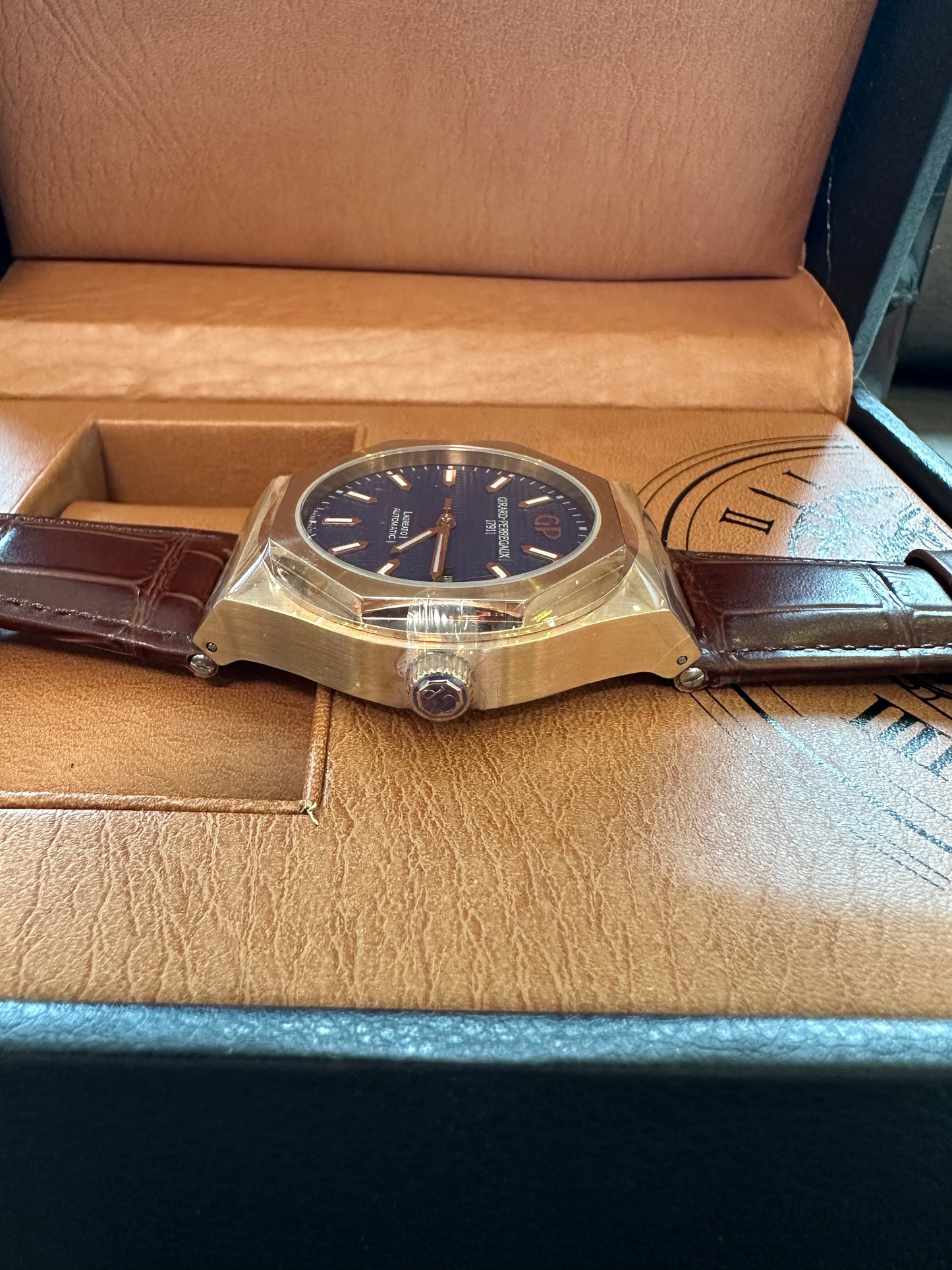 Girard-Perregaux Laureato Automatic 18K Rose Gold Blue Dial Brown Leather Strap Men’s Watch