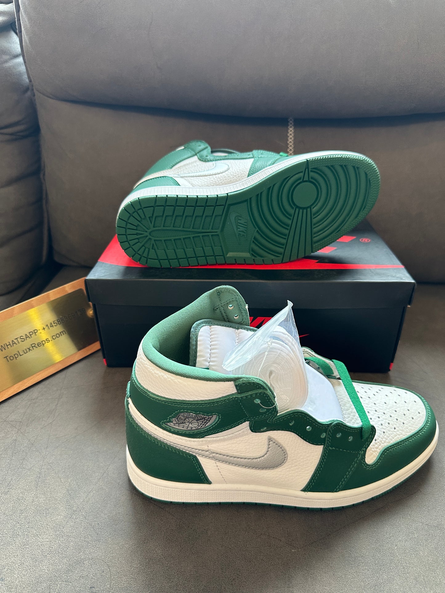 Nike Air Jordan 1 Retro High OG "Lucky Green" White/Green