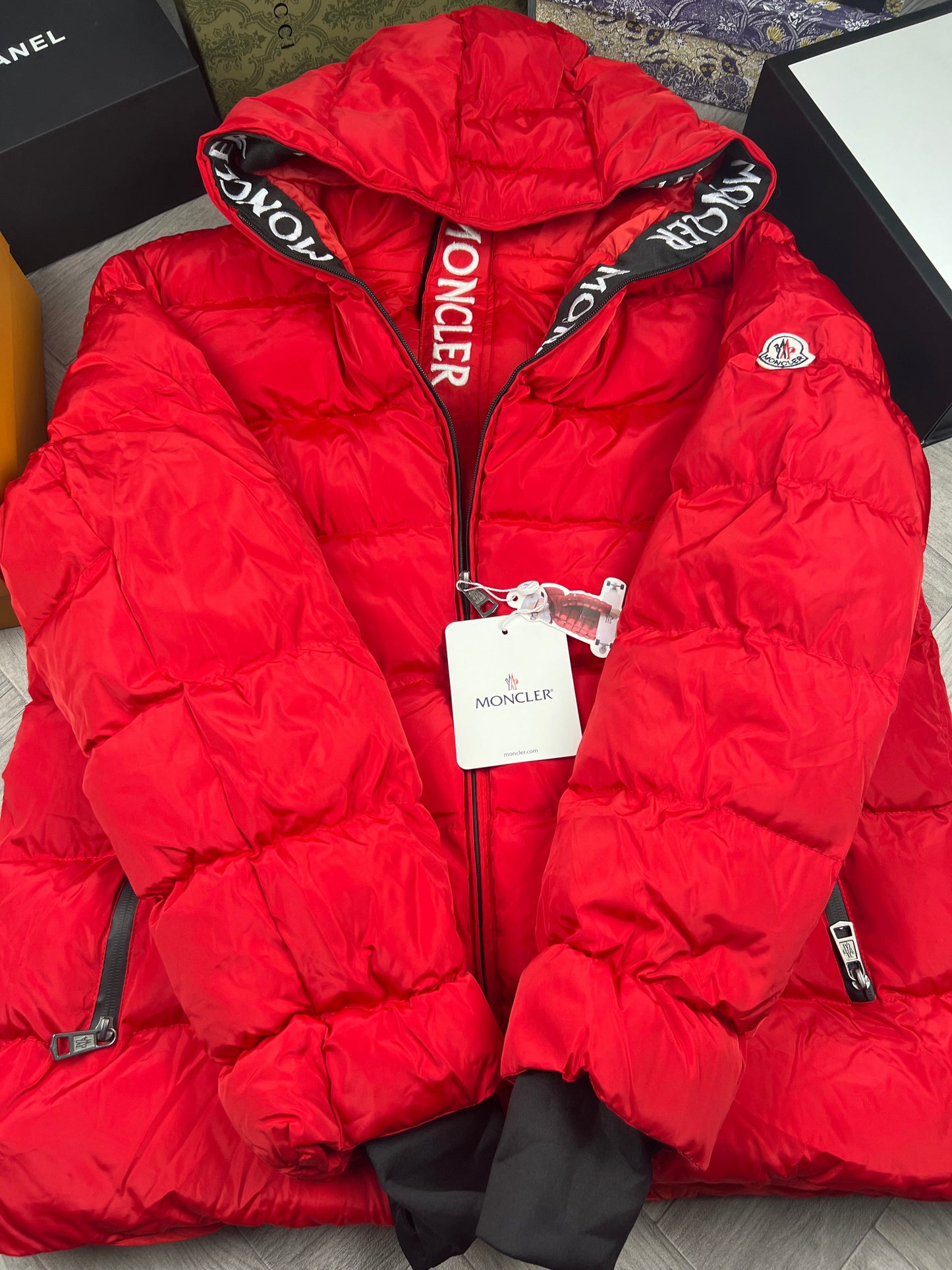 Cappotto rosso Moncler