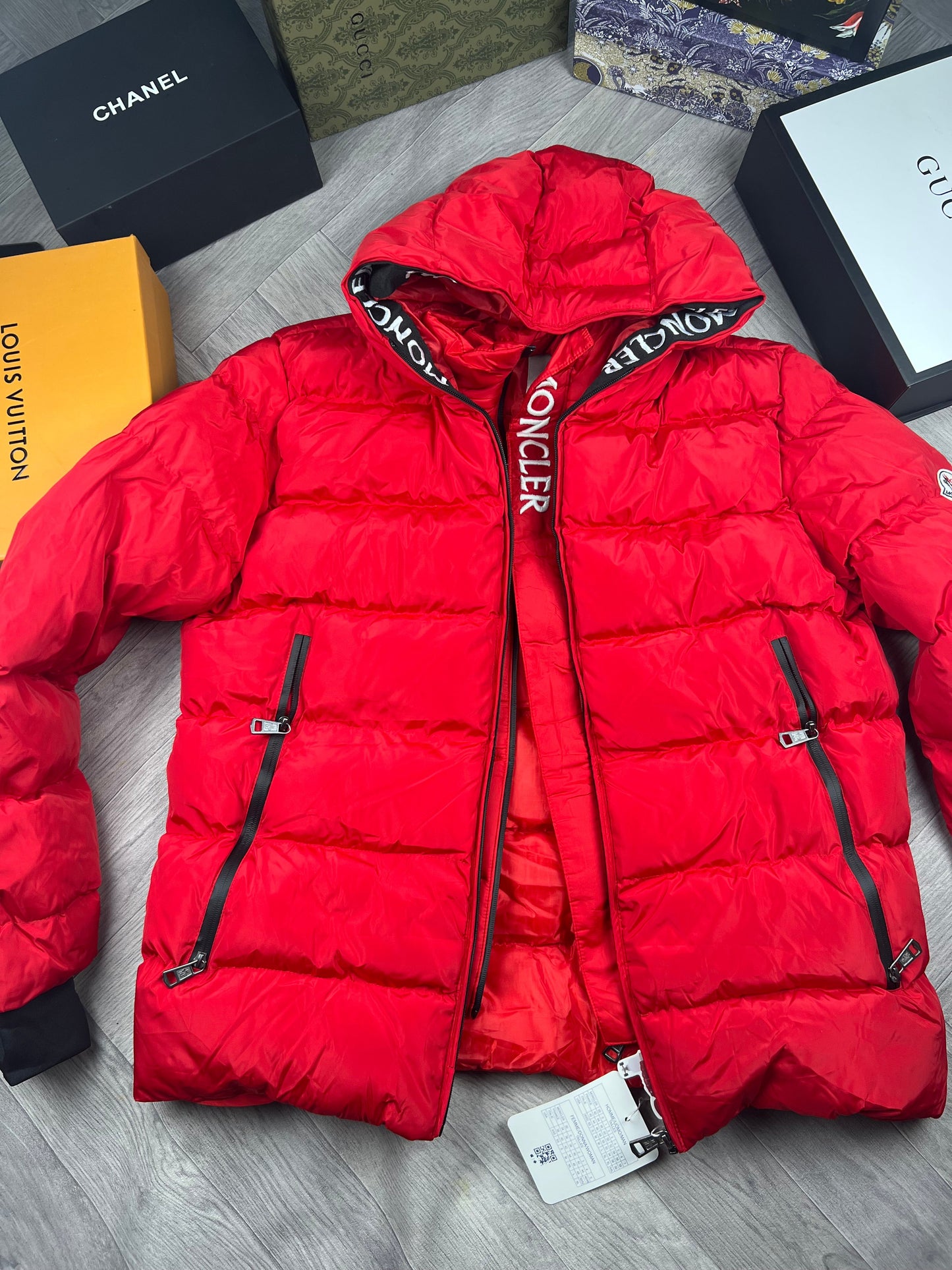 Cappotto rosso Moncler