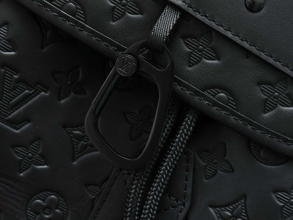 DISCOVERY BACKPACK 'SHADOW BLACK'