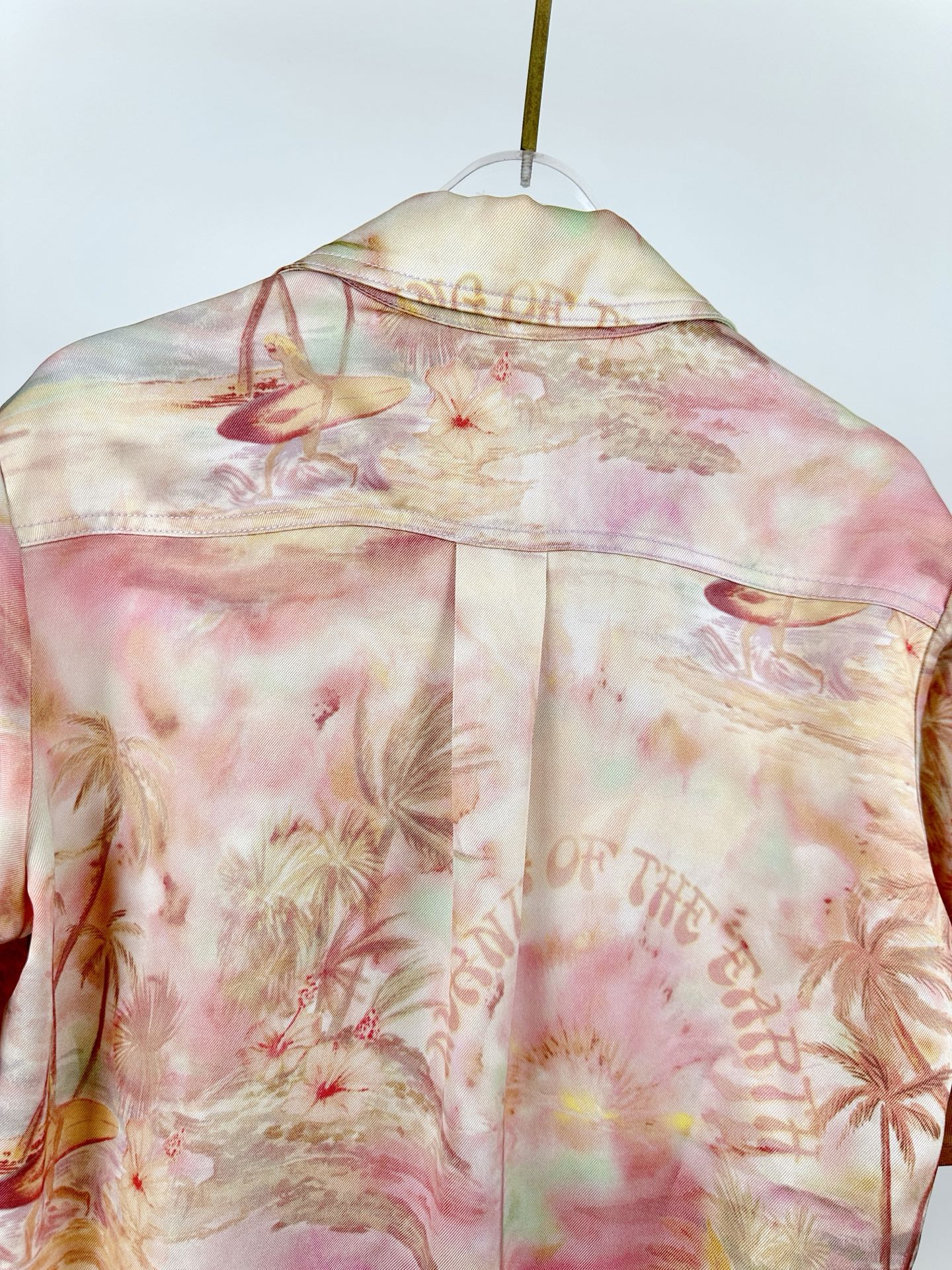 Chemise à manches courtes Zimmermann « ILLUMINATE » à imprimé coucher de soleil panoramique – Collection printemps-été 2025