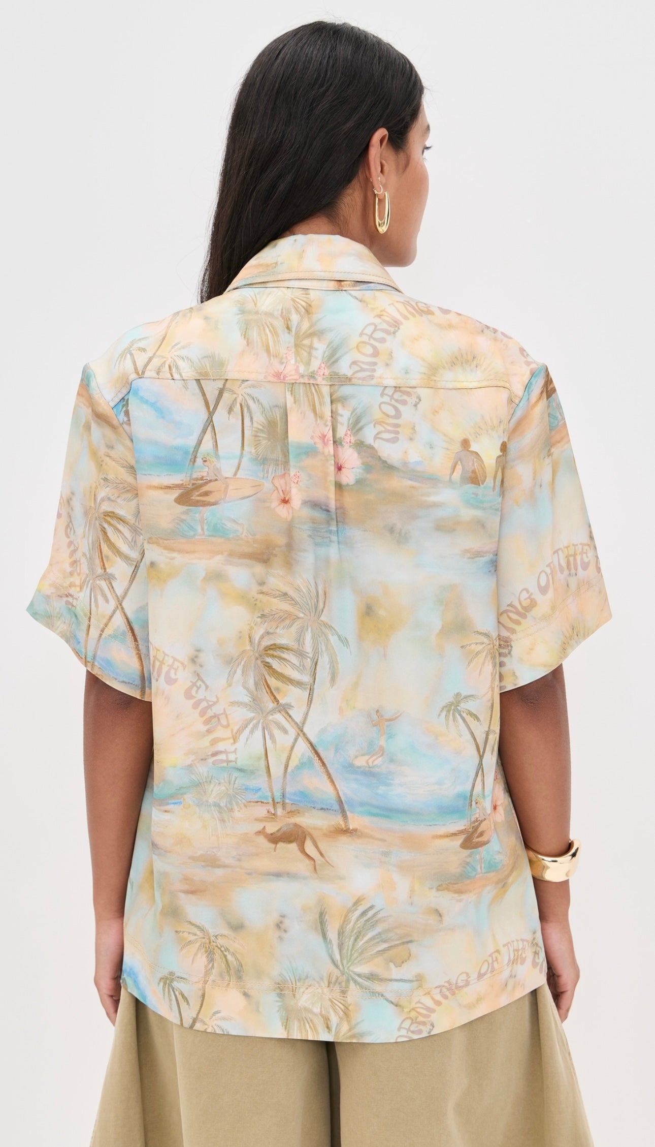 Chemise de camp Zimmermann « ILLUMINATE » à imprimé panoramique goyave – Printemps/Été 2025