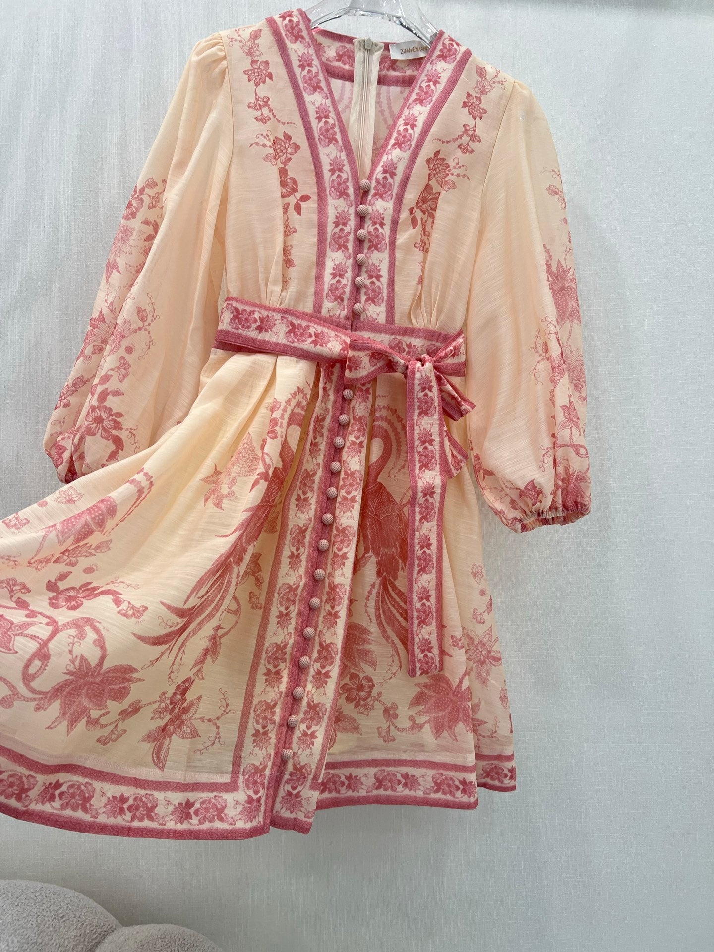 Robe courte à manches bouffantes et ceinture fleurie Zimmermann 2025