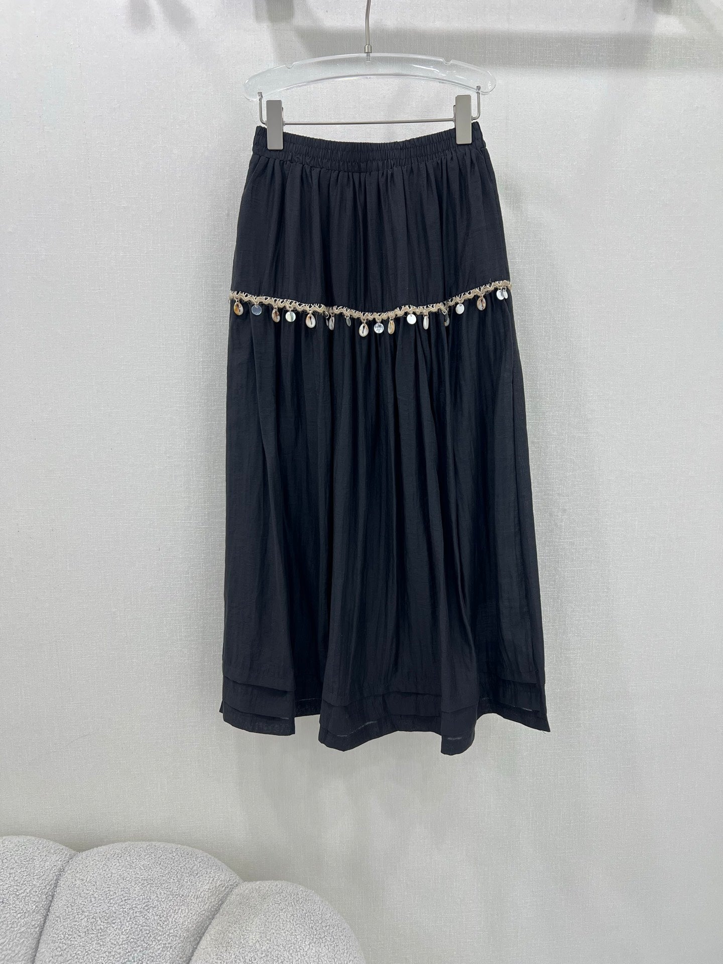 Jupe midi taille haute noire à ornements coquillages Zimmermann 2025