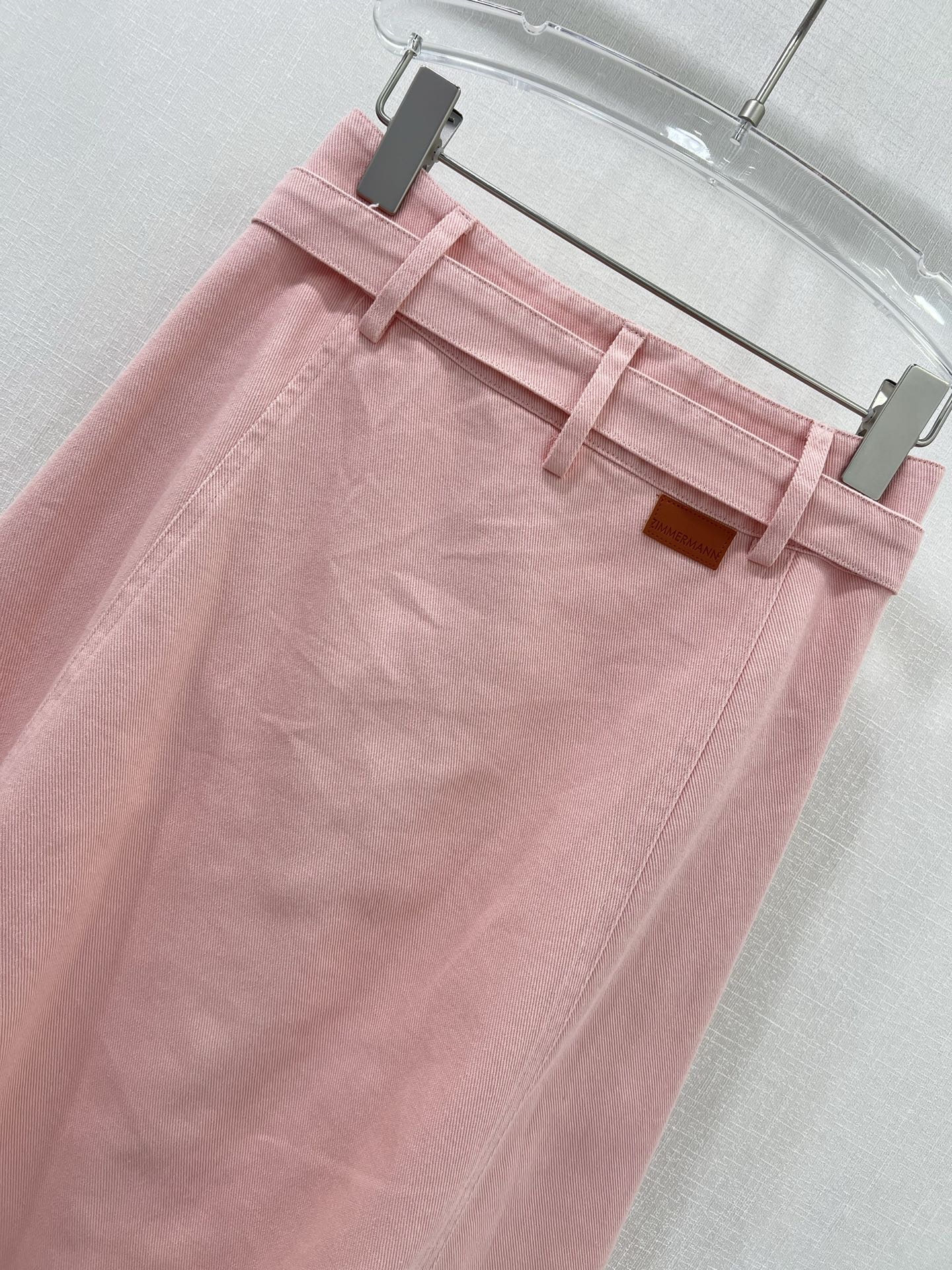 Jupe boutonnée taille haute en denim rose Zimmermann 2025
