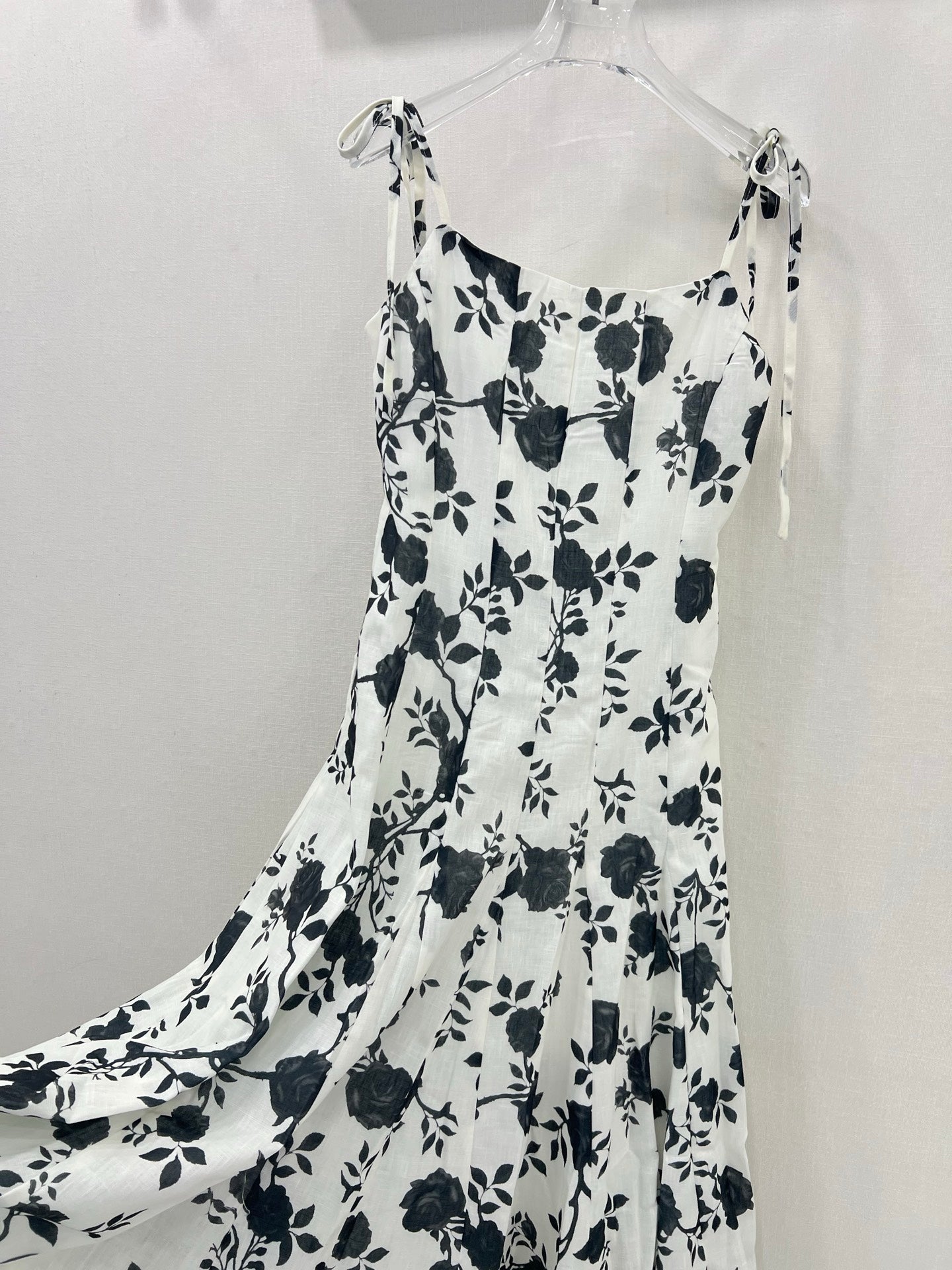 Abito midi in lino con stampa floreale bianco e nero Zimmermann 2025