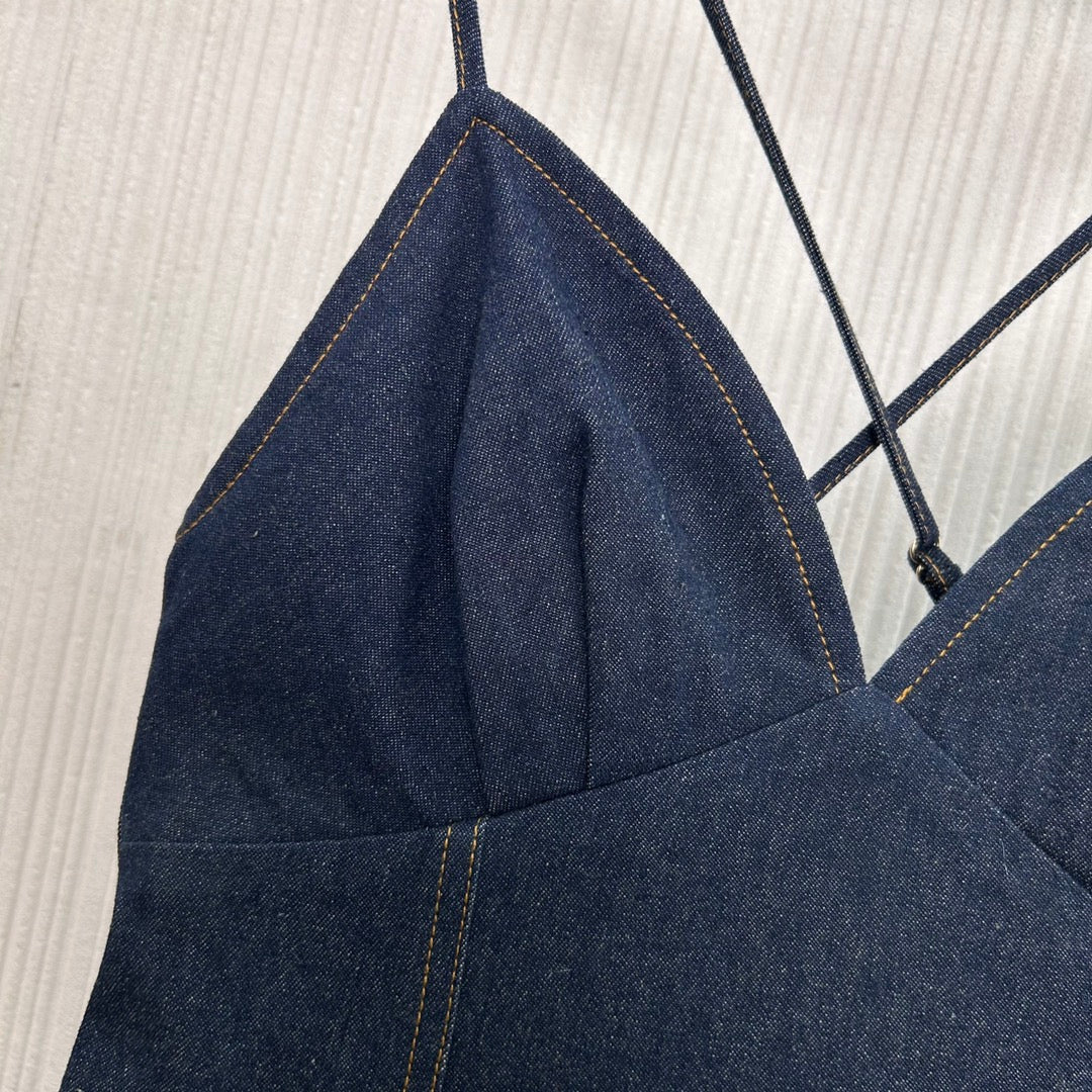 Robe à bretelles en jean à ourlet volanté pré-printemps 2025 de Zimmermann
