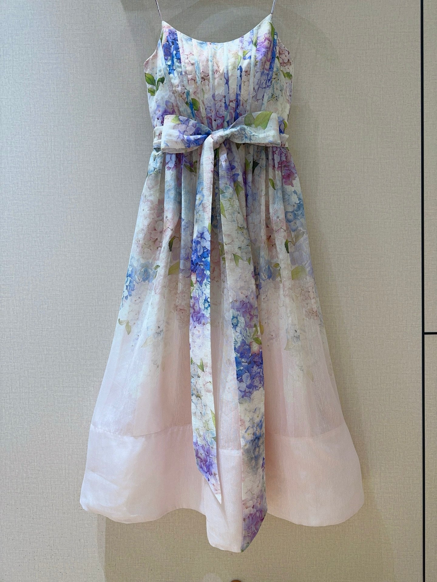 Robe midi en organza de soie mélangée à fleurs Zimmermann avec ceinture à nouer