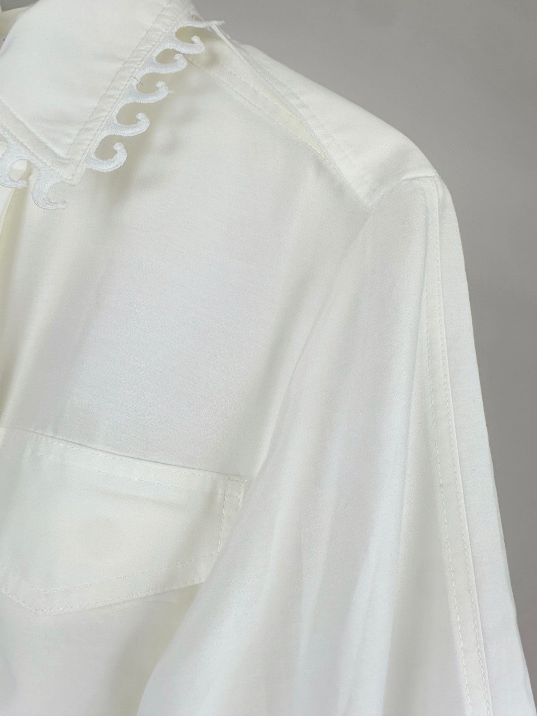 Robe midi Illuminate d'inspiration utilitaire avec bordure en dentelle de Zimmermann