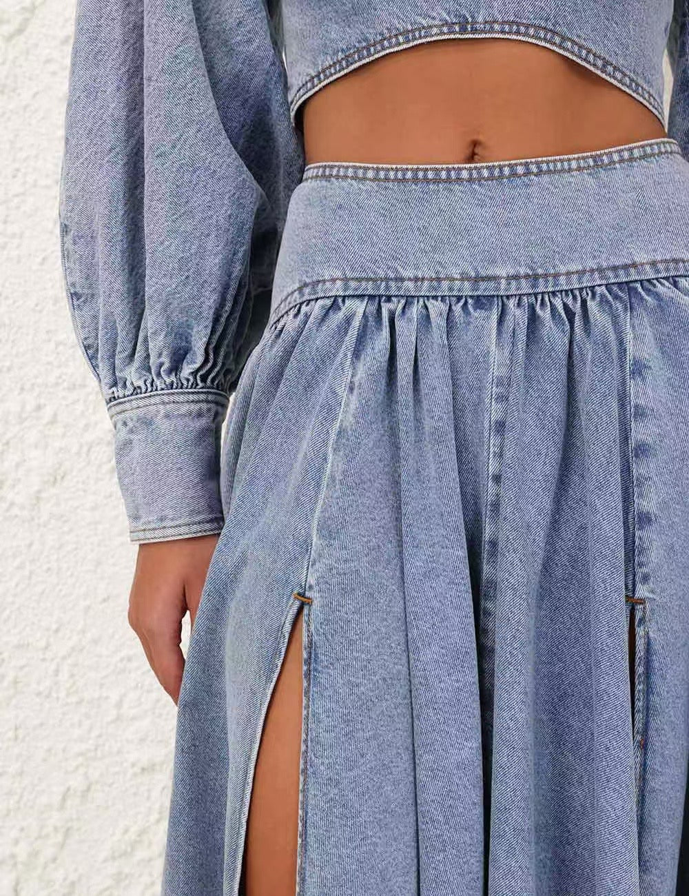 Ensemble haut court en denim de coton et jupe midi fendue Zimmermann
