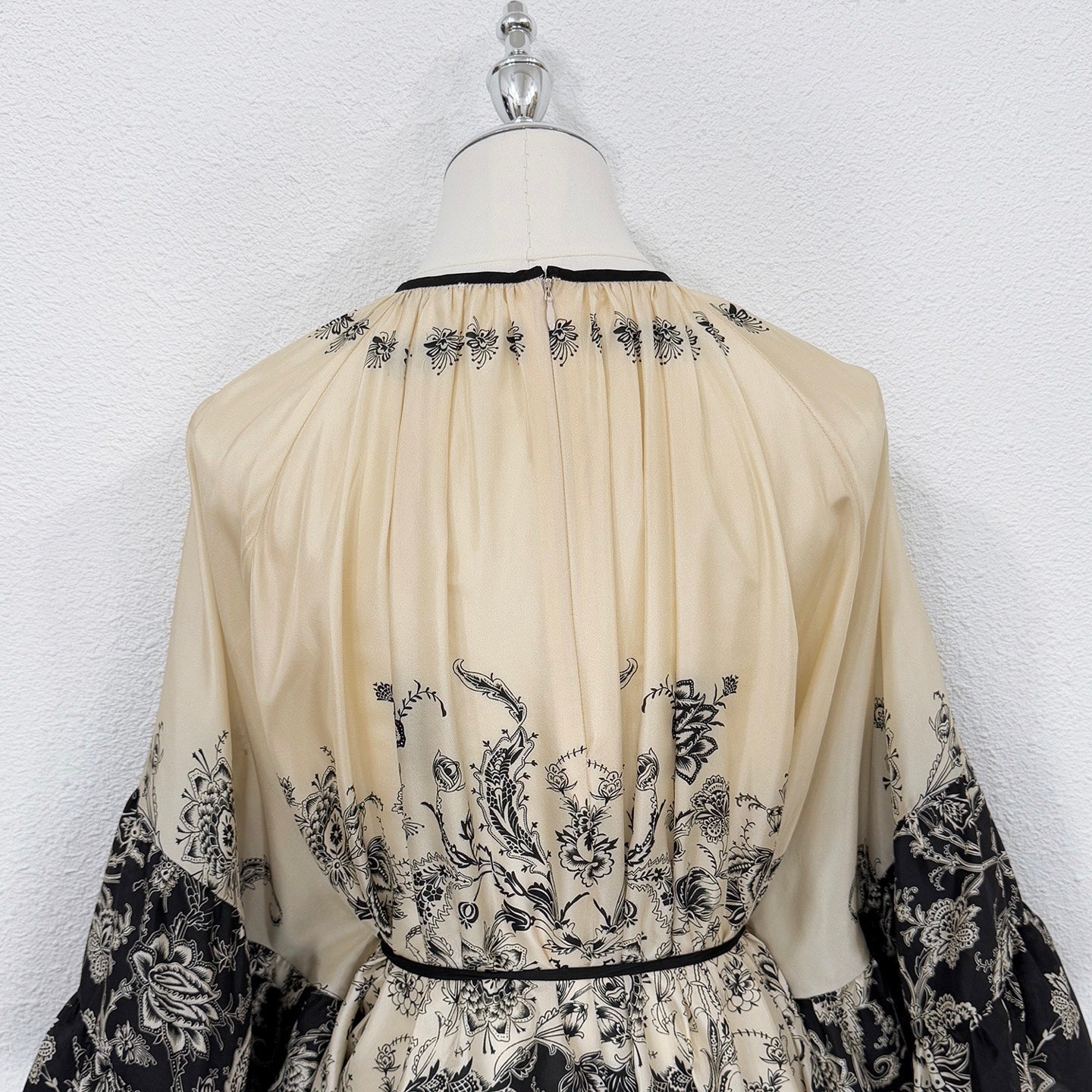 Mini-robe vintage fleurie en lin et soie Zimmermann