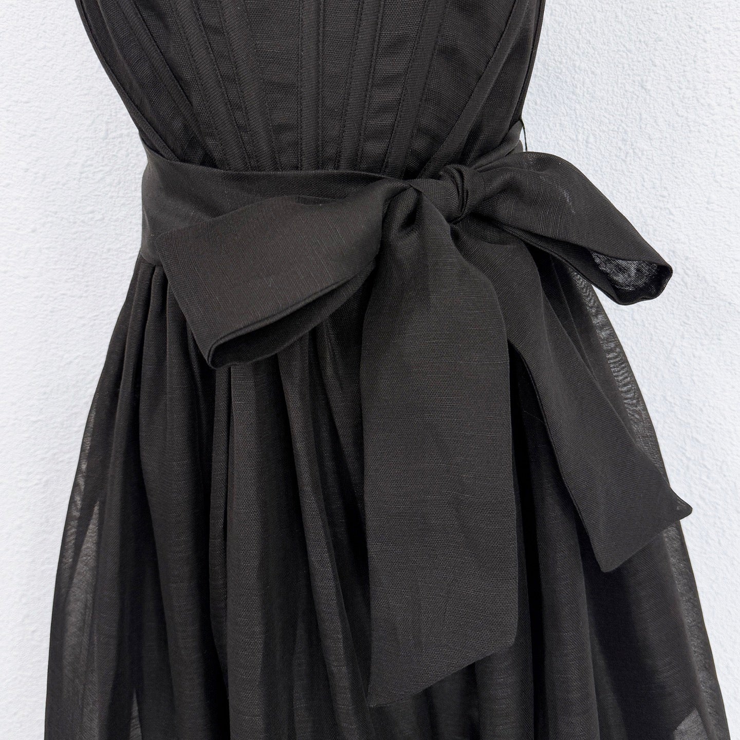 Robe midi noire en lin et soie Zimmermann avec ceinture à nouer