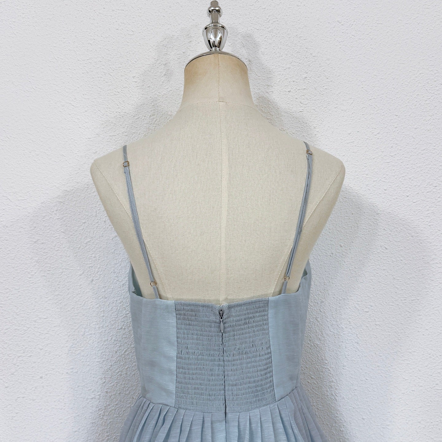 Robe midi Zimmermann en mélange de lin et de soie avec décolleté plongeant