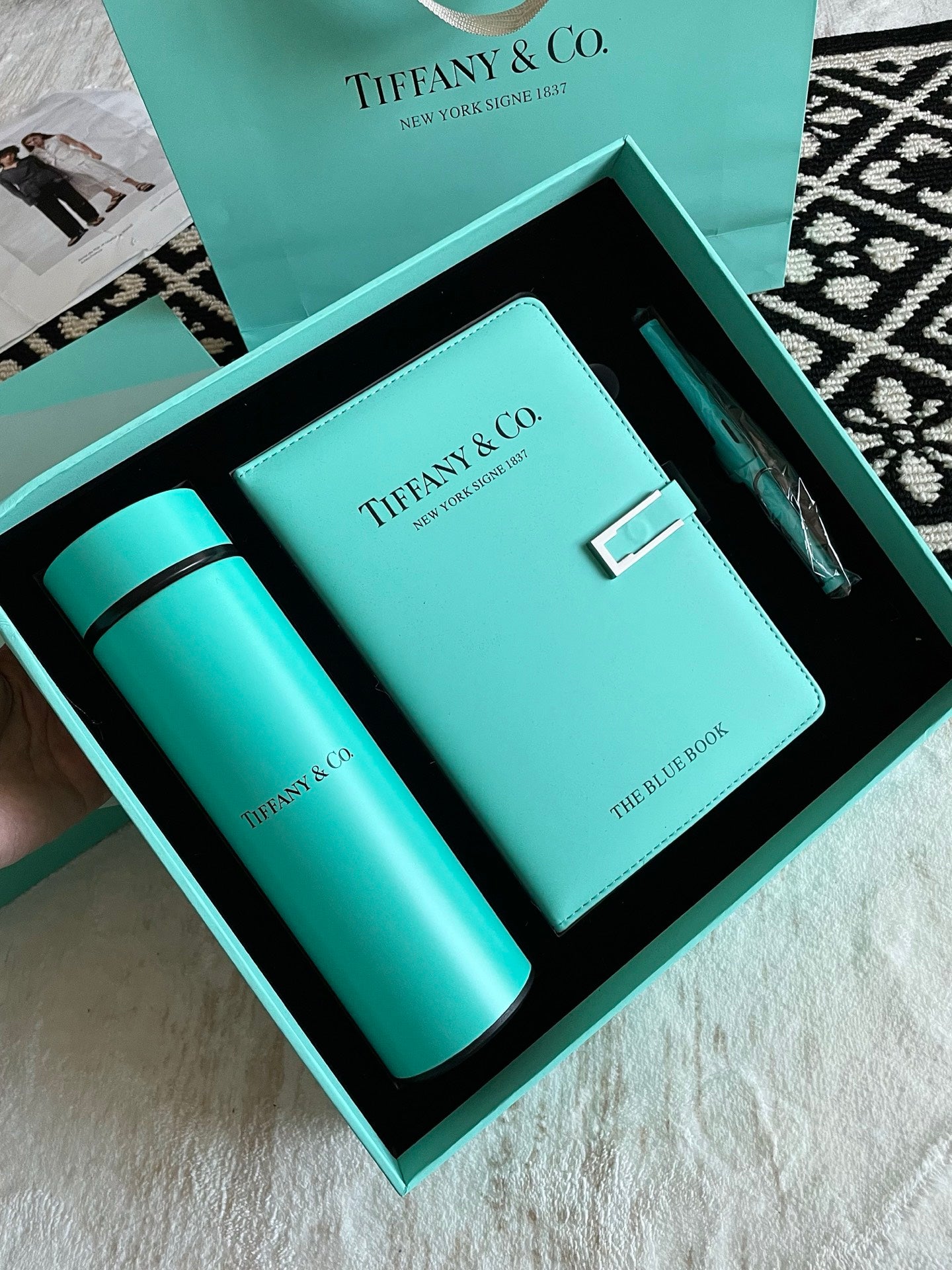 Tiffany & Co. blue gift set – notebook, thermos & pen Trio