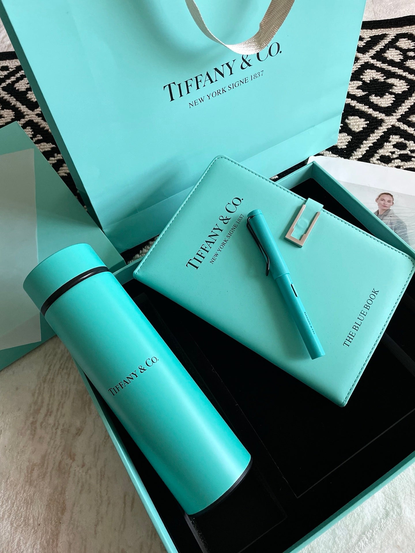 Tiffany & Co. blue gift set – notebook, thermos & pen Trio