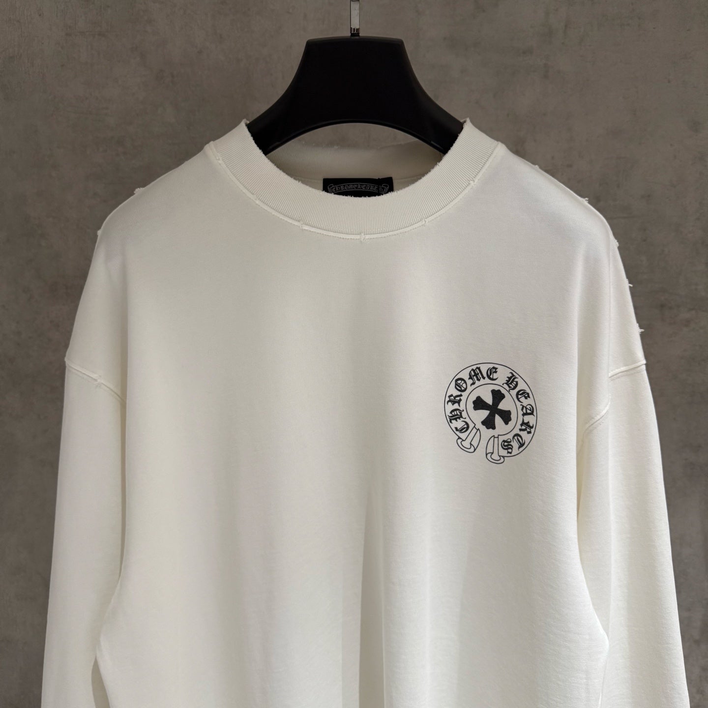 Chrome Hearts Long Sleeve T-Shirt White – Gothic Logo & Cross Print