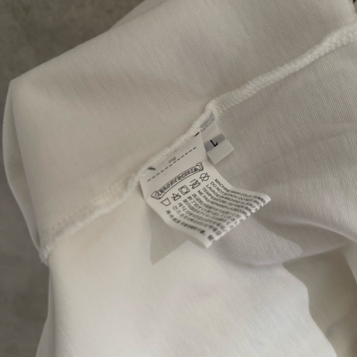 Chrome Hearts Long Sleeve T-Shirt White – Gothic Logo & Cross Print