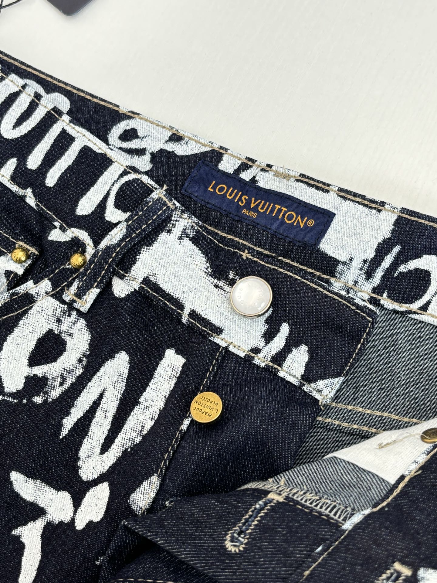 Louis Vuitton FW25 Nigo Collaboration Graffiti Denim Jacket and Jeans - Unisex