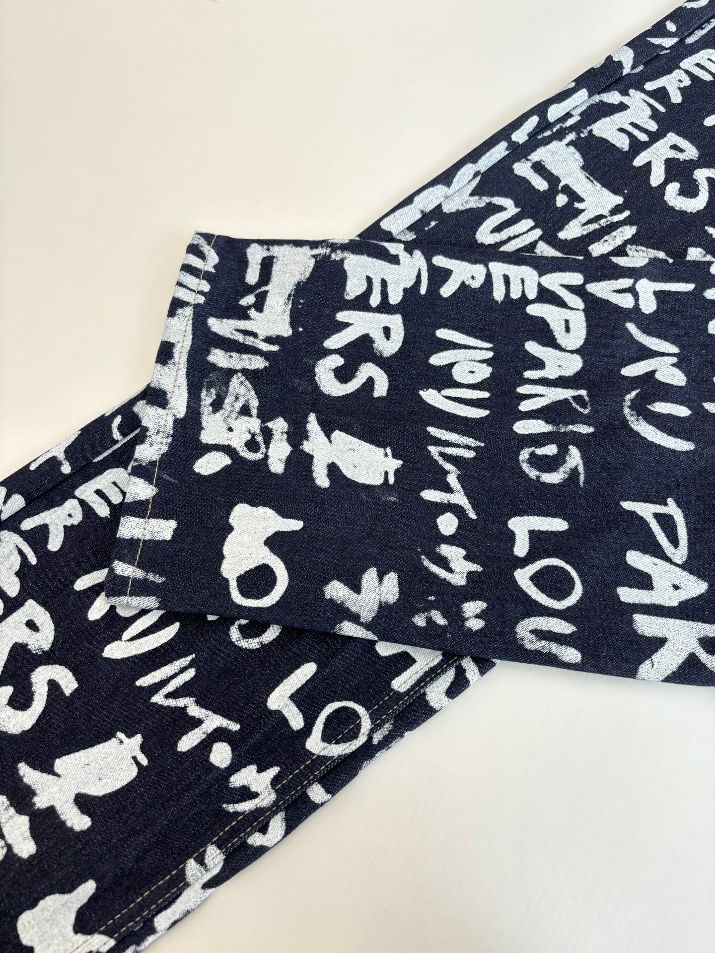 Louis Vuitton FW25 Nigo Collaboration Graffiti Denim Jacket and Jeans - Unisex
