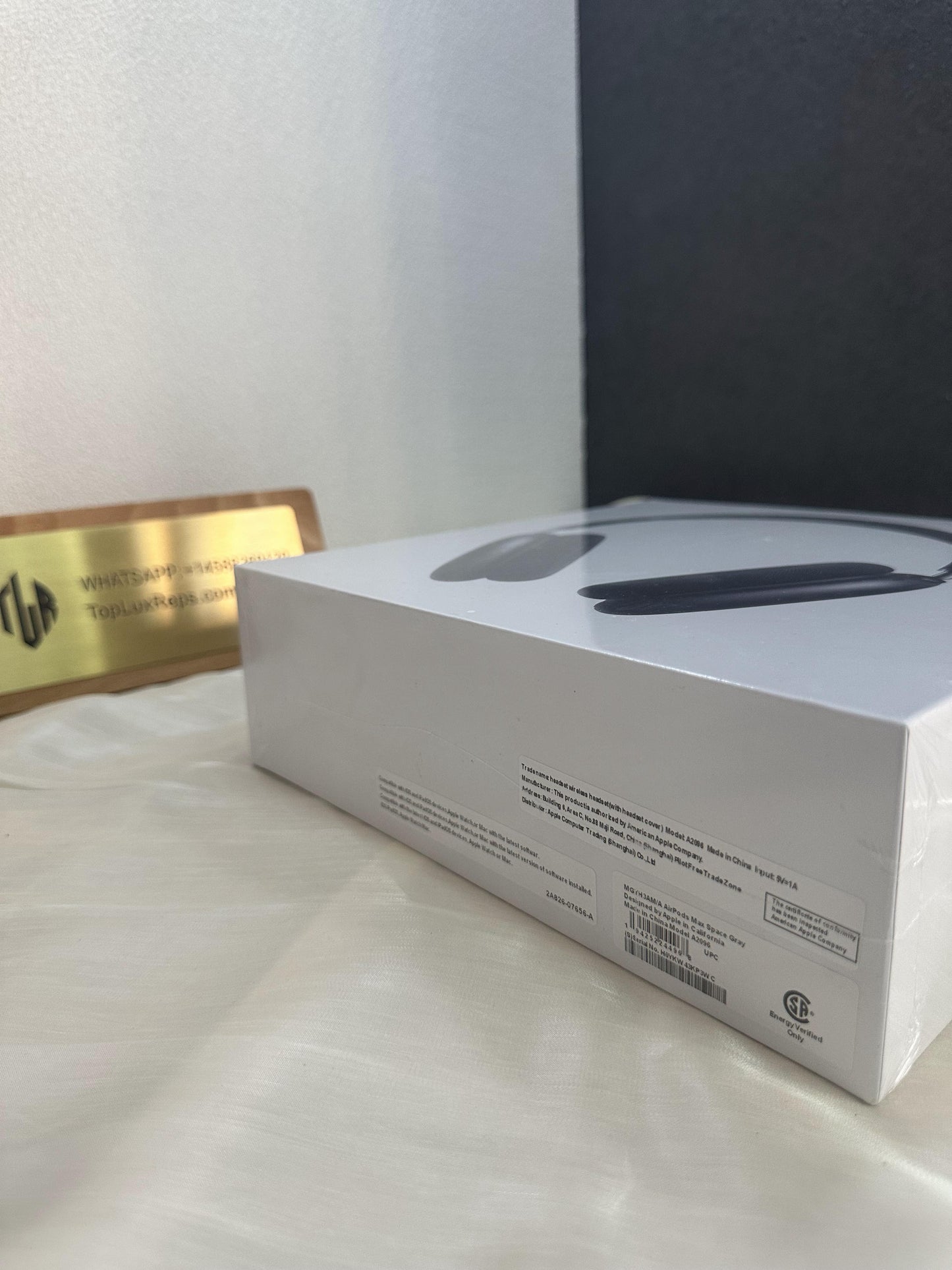 Apple AirPods Max over-ear headphones - space gray