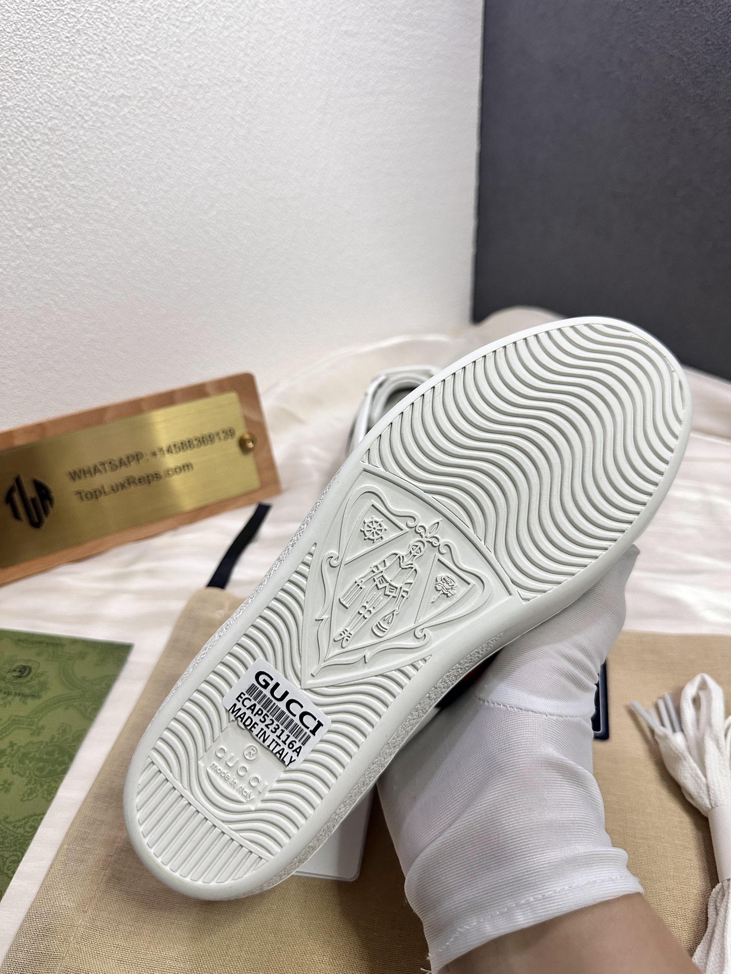 Gucci ace bee web leather sneakers shoes