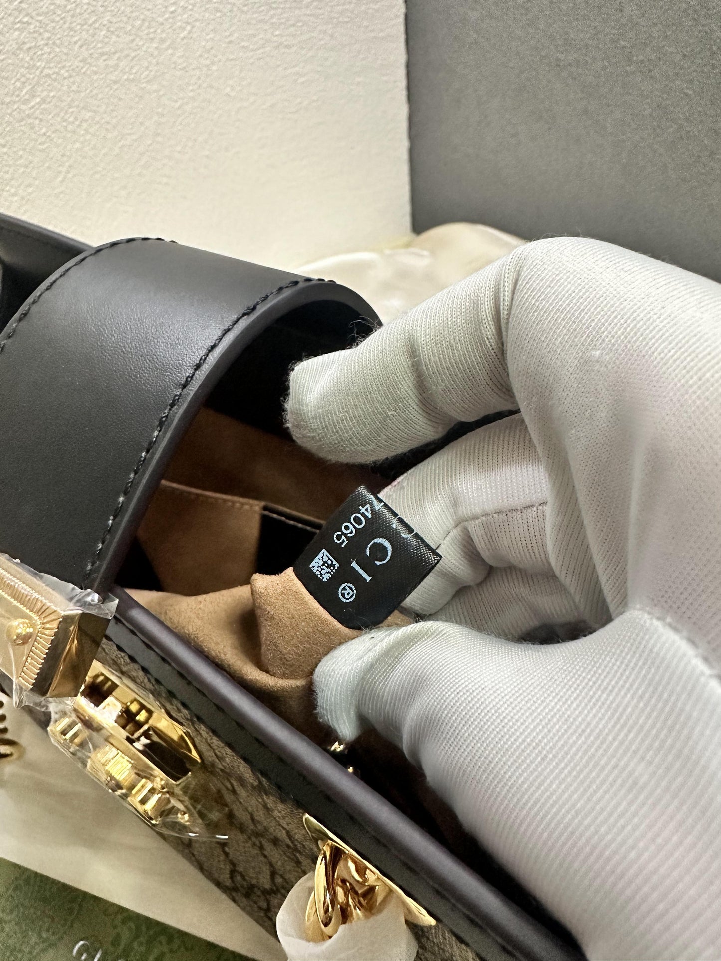 Gucci padlock shoulder bag