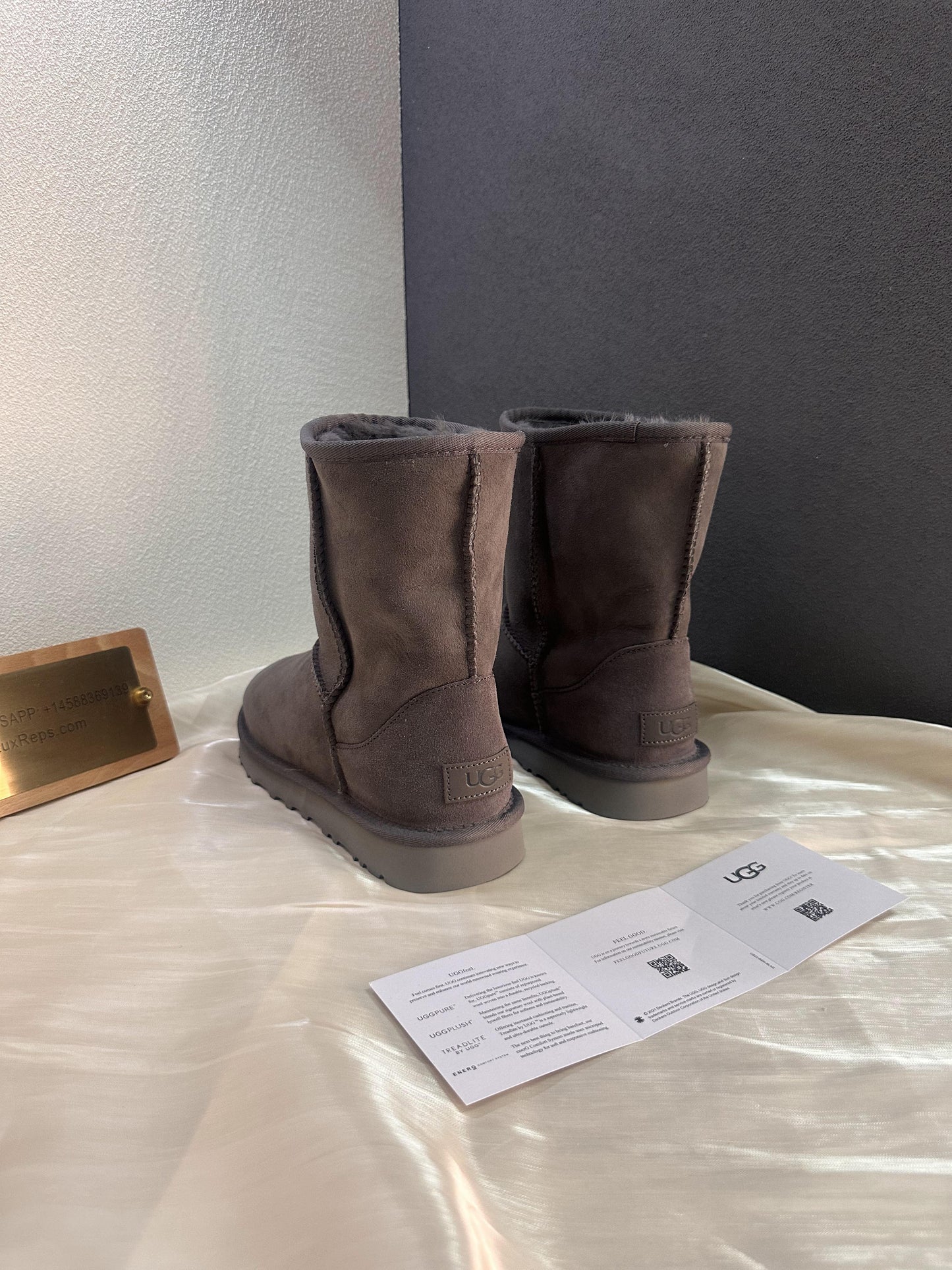 UGG classic II boot grey suede shearling lined