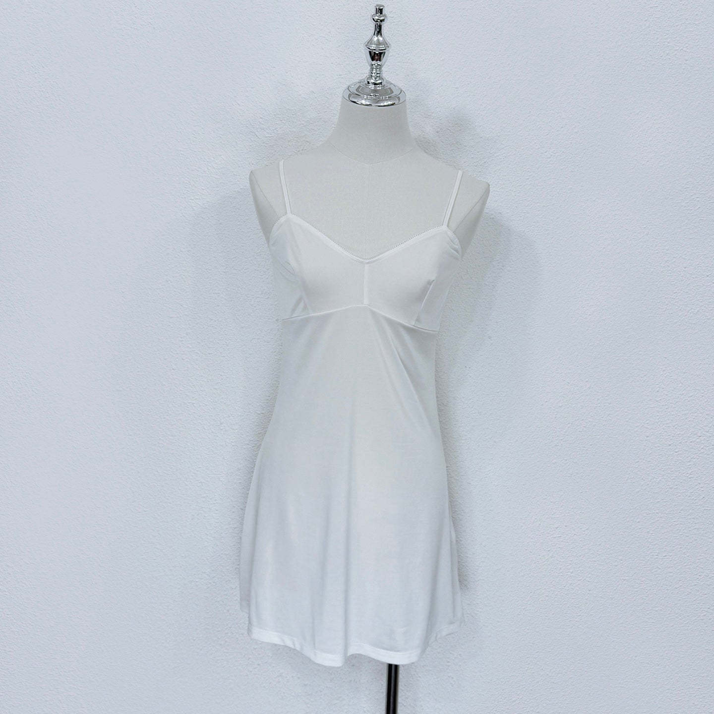 Mini-robe en lin fleuri Zimmermann avec détails en dentelle et jupon
