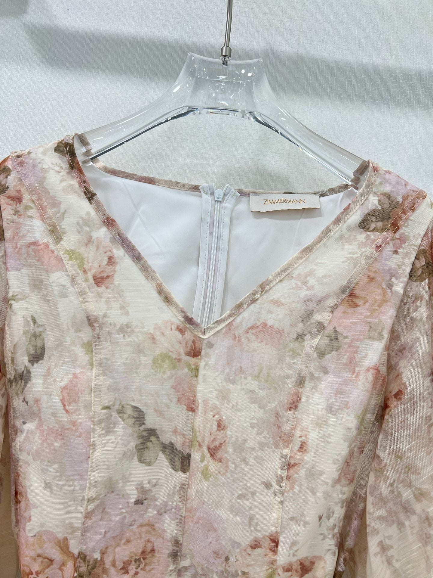 Robe courte trapèze fleurie à manches bouffantes Zimmermann – Collection printemps 2025