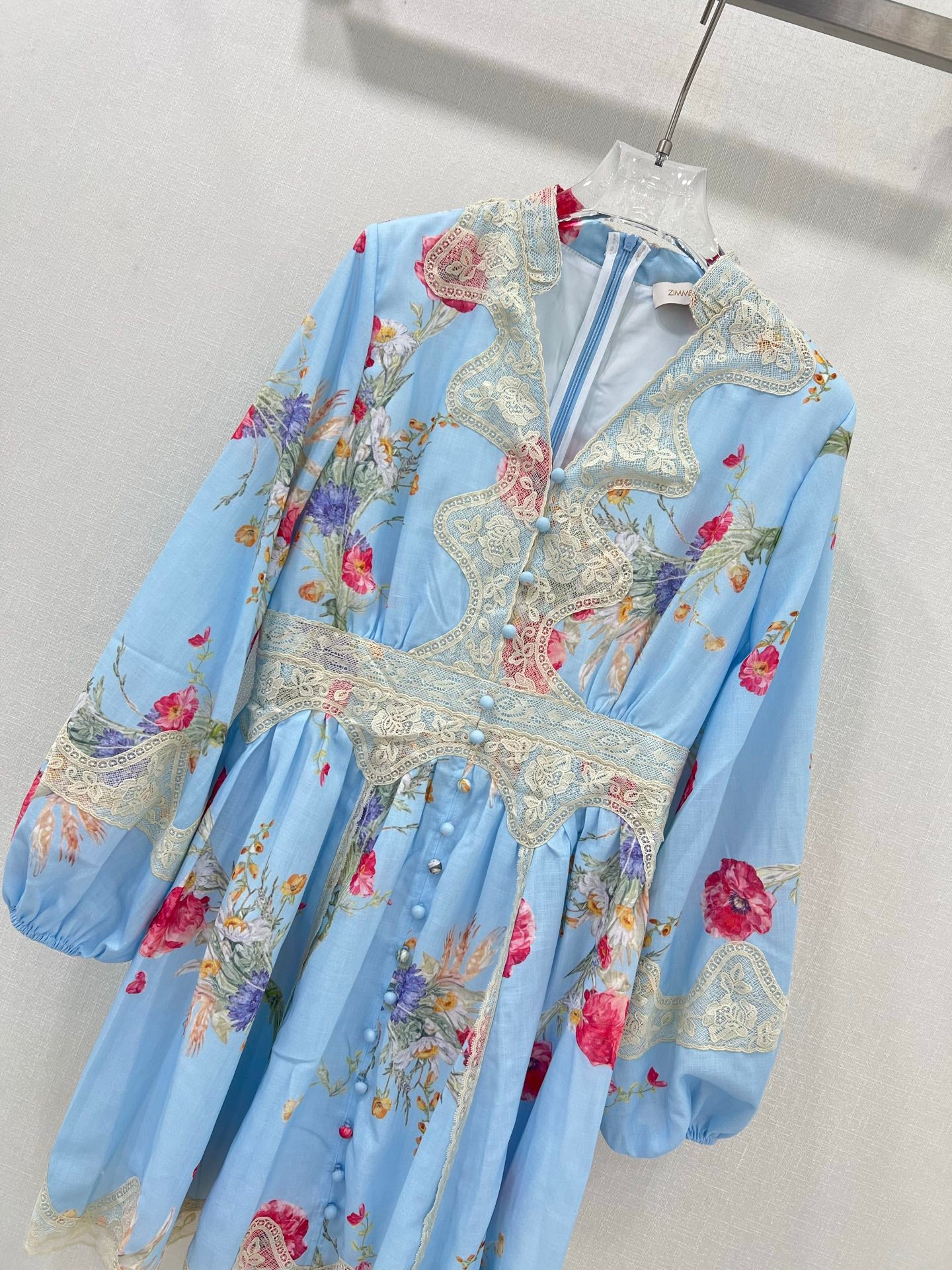 Robe Zimmermann 2025 à imprimé tulipes et manches lanternes, col en V